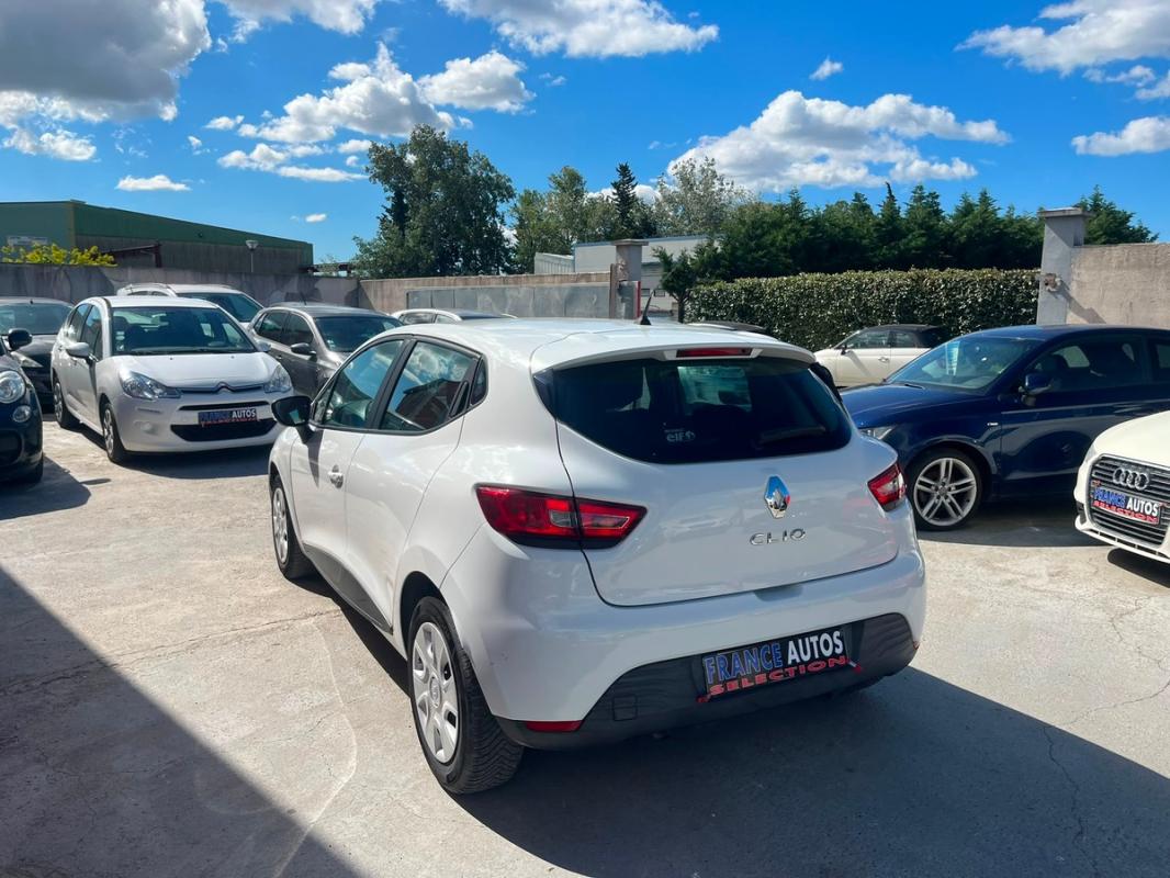 Renault Clio IV 1.2i 73 CH ESSENCE PHASE 1 - ENTIÈREMENT RÉVISÉE & GARANTIE 12 MOIS EN EUROPE