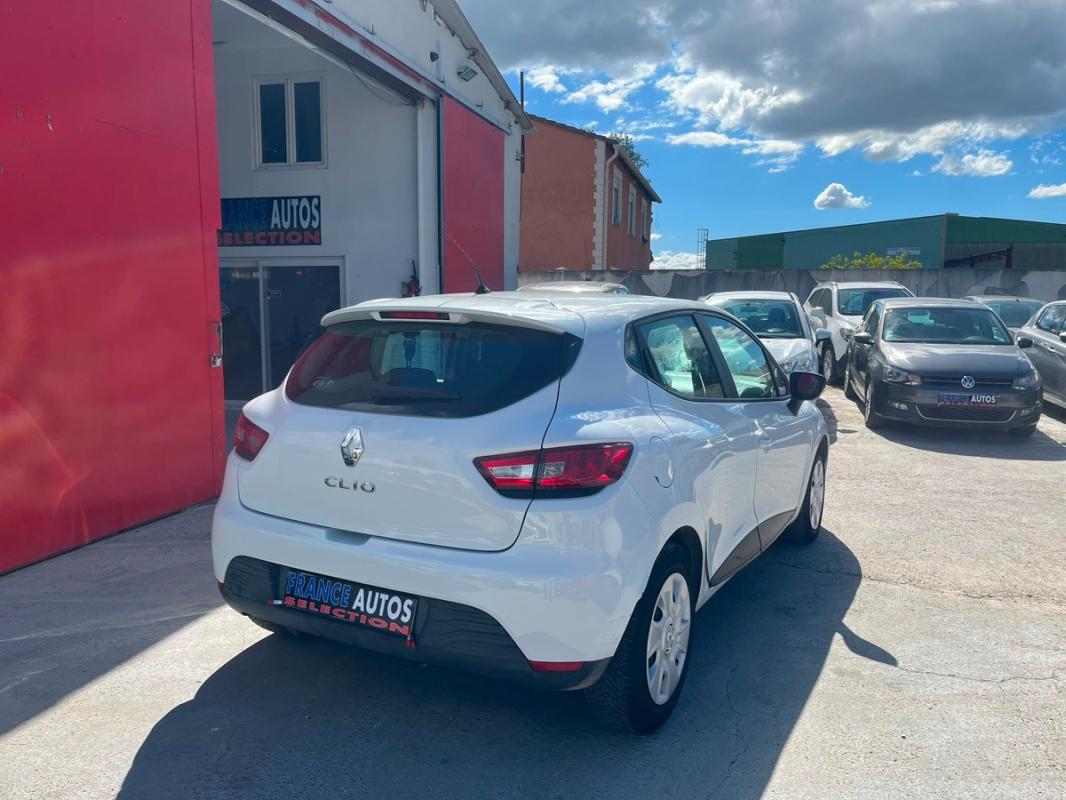 Renault Clio IV 1.2i 73 CH ESSENCE PHASE 1 - ENTIÈREMENT RÉVISÉE & GARANTIE 12 MOIS EN EUROPE