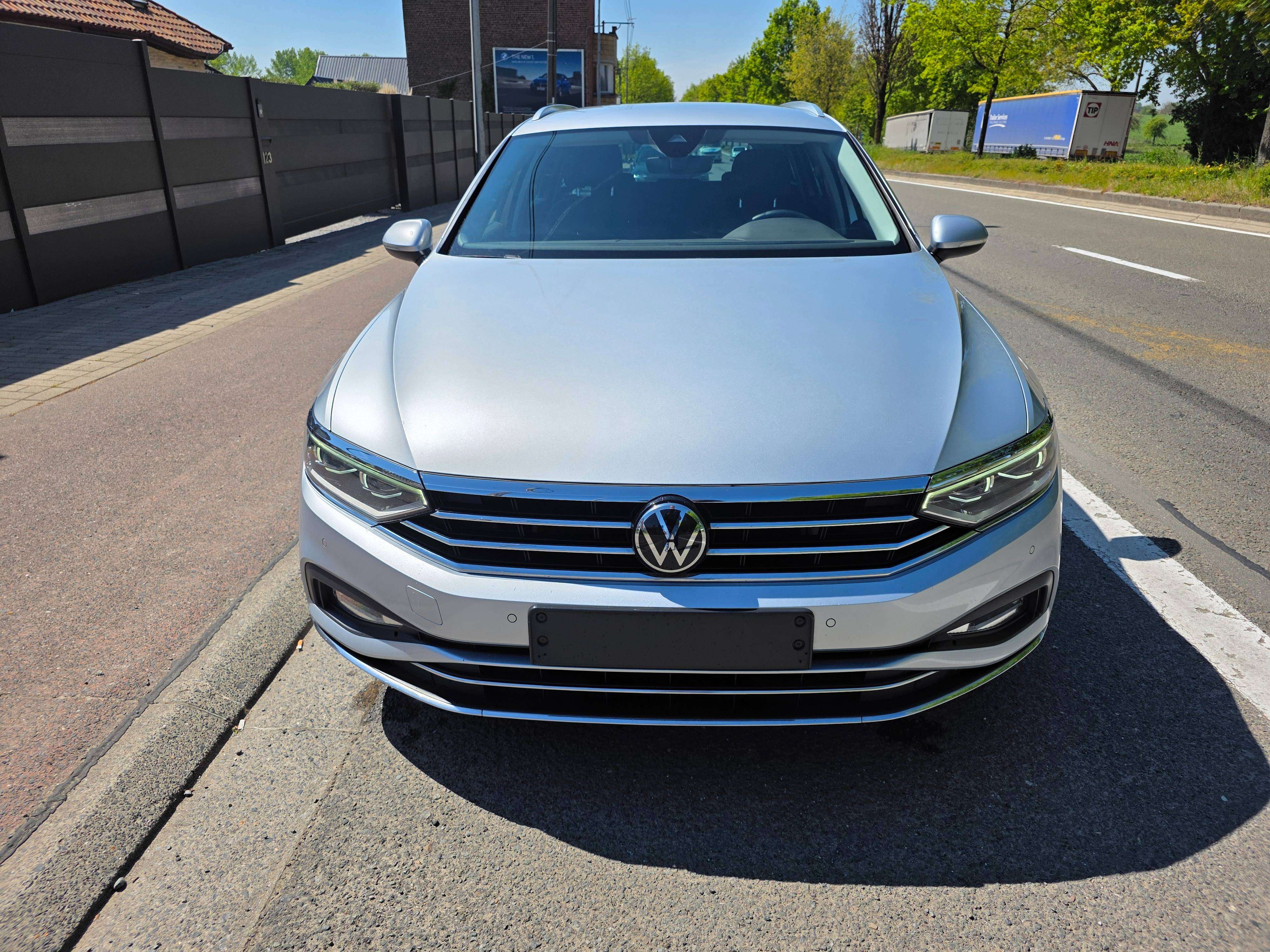 Volkswagen Passat Variant 2.0 TDi SCR Elegance Business DSG 1°EIG. IN PERFECTE STAAT. 2023. VEEL OPTIES