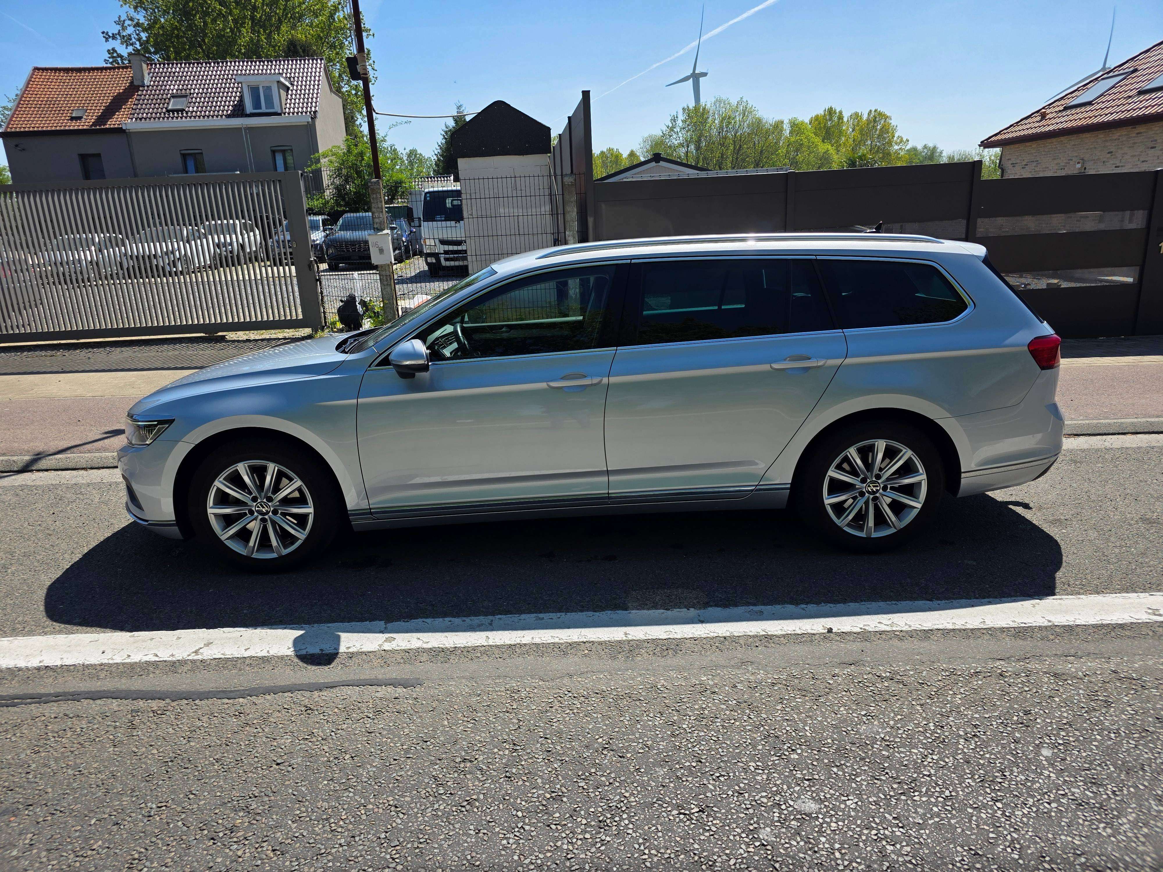 Volkswagen Passat Variant 2.0 TDi SCR Elegance Business DSG 1°EIG. IN PERFECTE STAAT. 2023. VEEL OPTIES