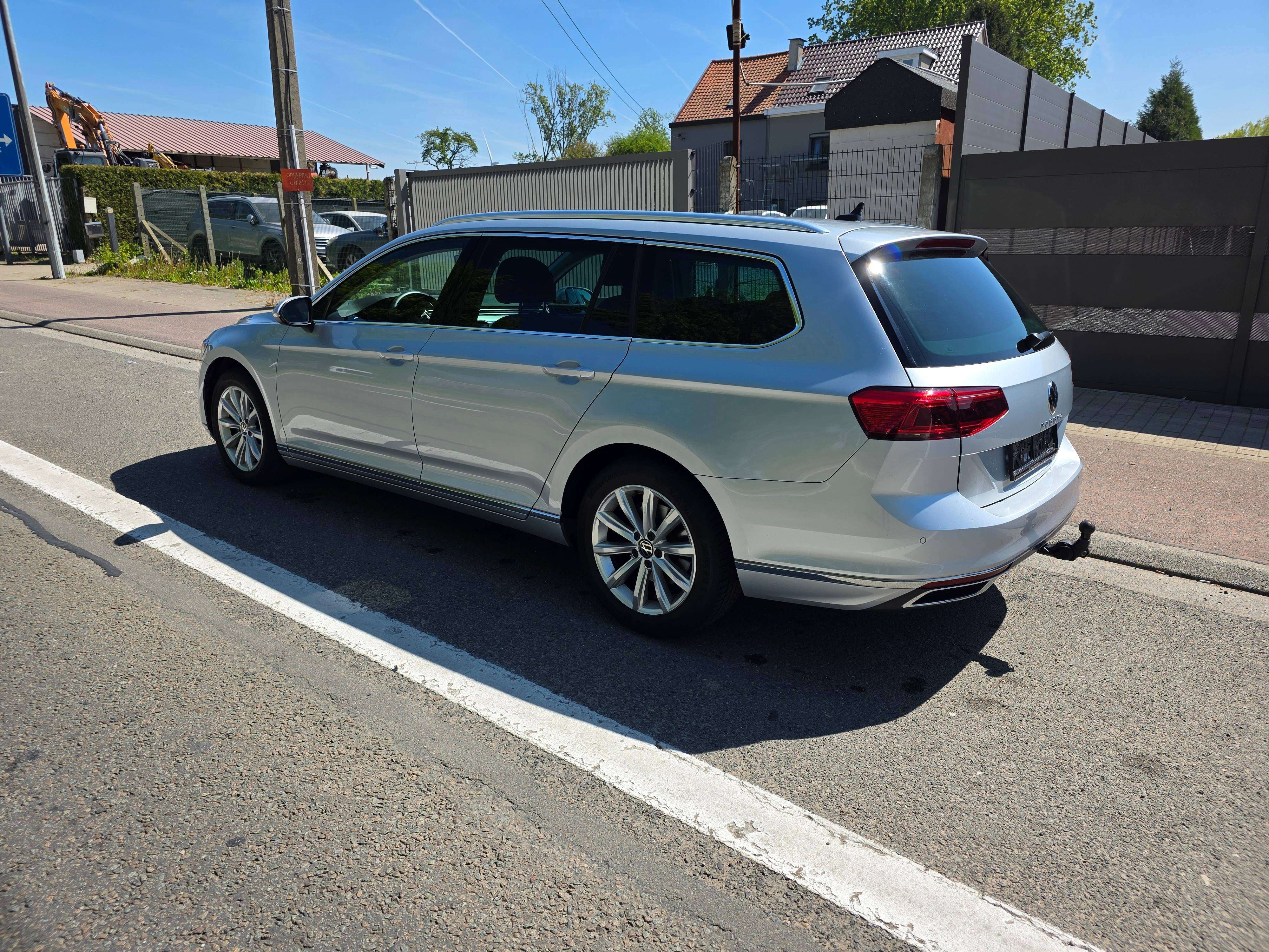 Volkswagen Passat Variant 2.0 TDi SCR Elegance Business DSG 1°EIG. IN PERFECTE STAAT. 2023. VEEL OPTIES