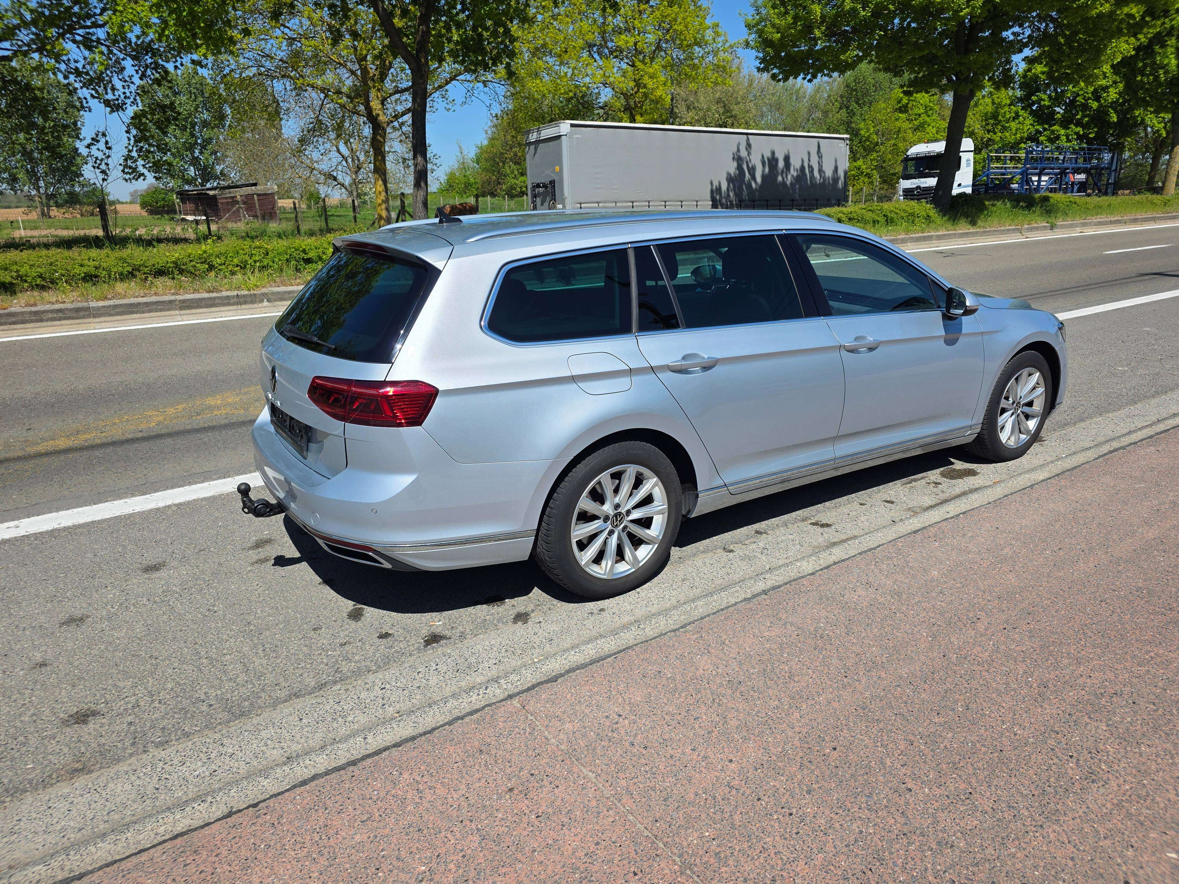 Volkswagen Passat Variant 2.0 TDi SCR Elegance Business DSG 1°EIG. IN PERFECTE STAAT. 2023. VEEL OPTIES