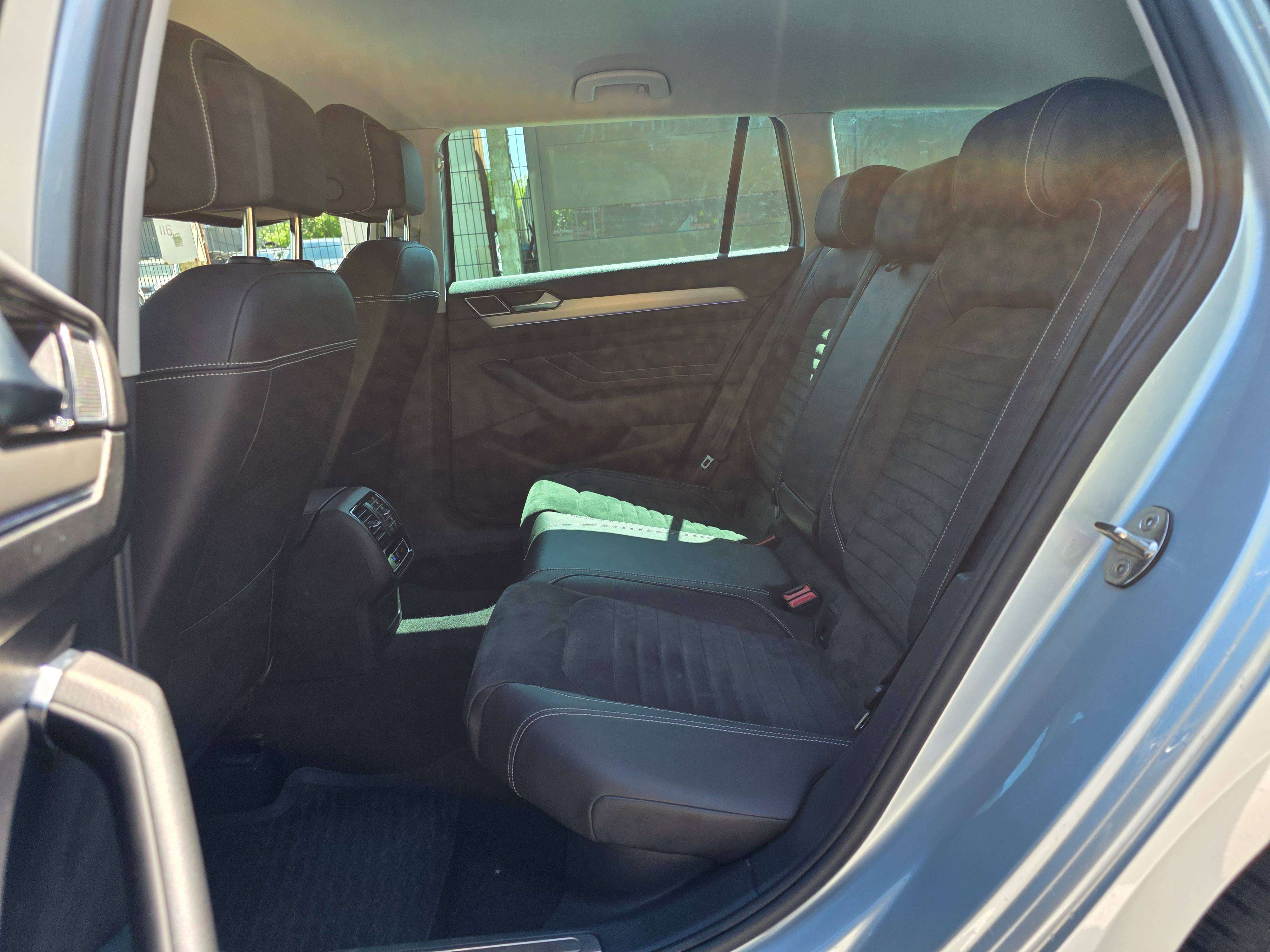 Volkswagen Passat Variant 2.0 TDi SCR Elegance Business DSG 1°EIG. IN PERFECTE STAAT. 2023. VEEL OPTIES