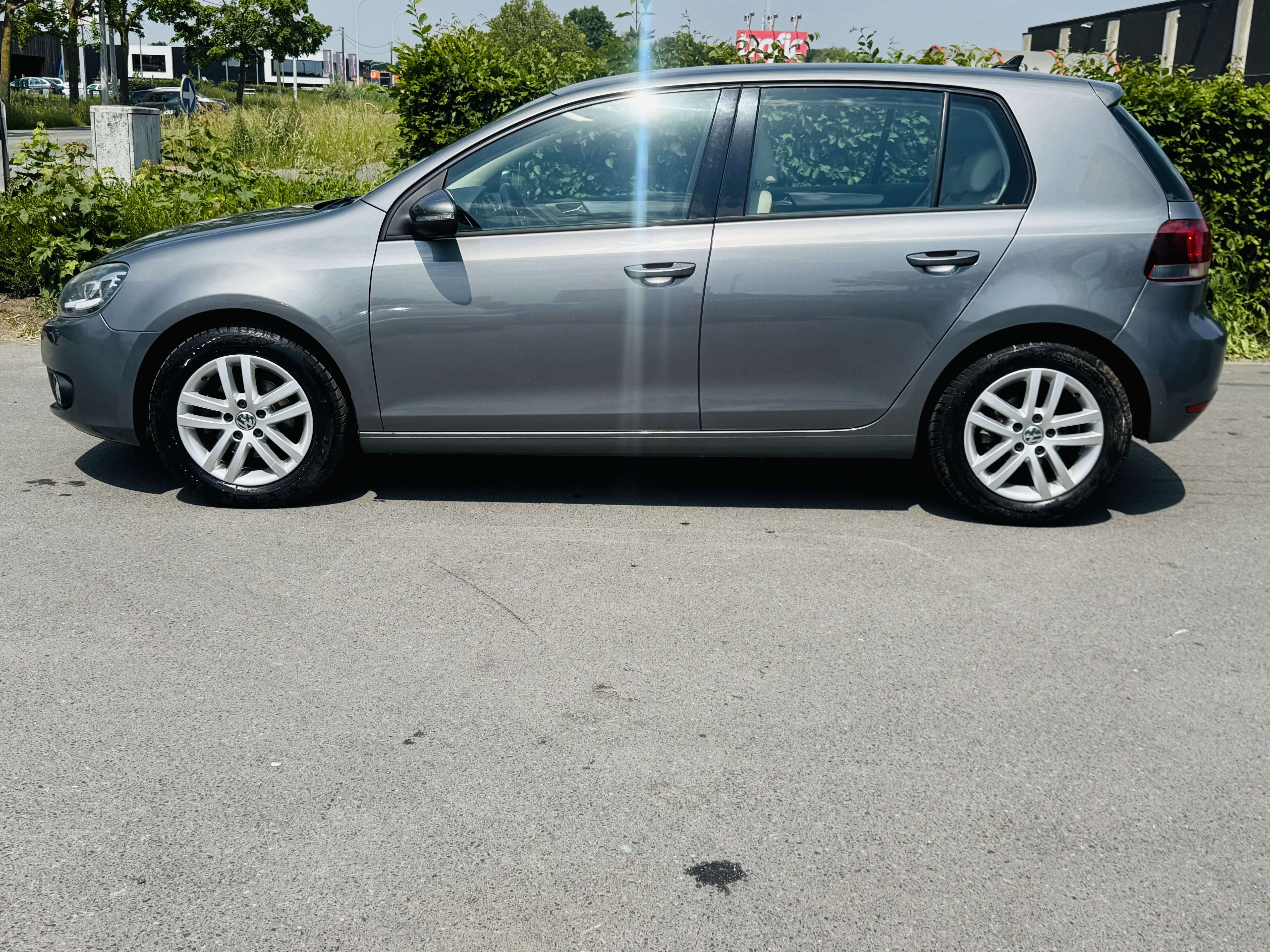 Volkswagen Golf Golf 1.6 CR TDi Highline DSG*XENON*1 ER MAIN*CARNET*NAVI*GARANTIE 12 MOIS