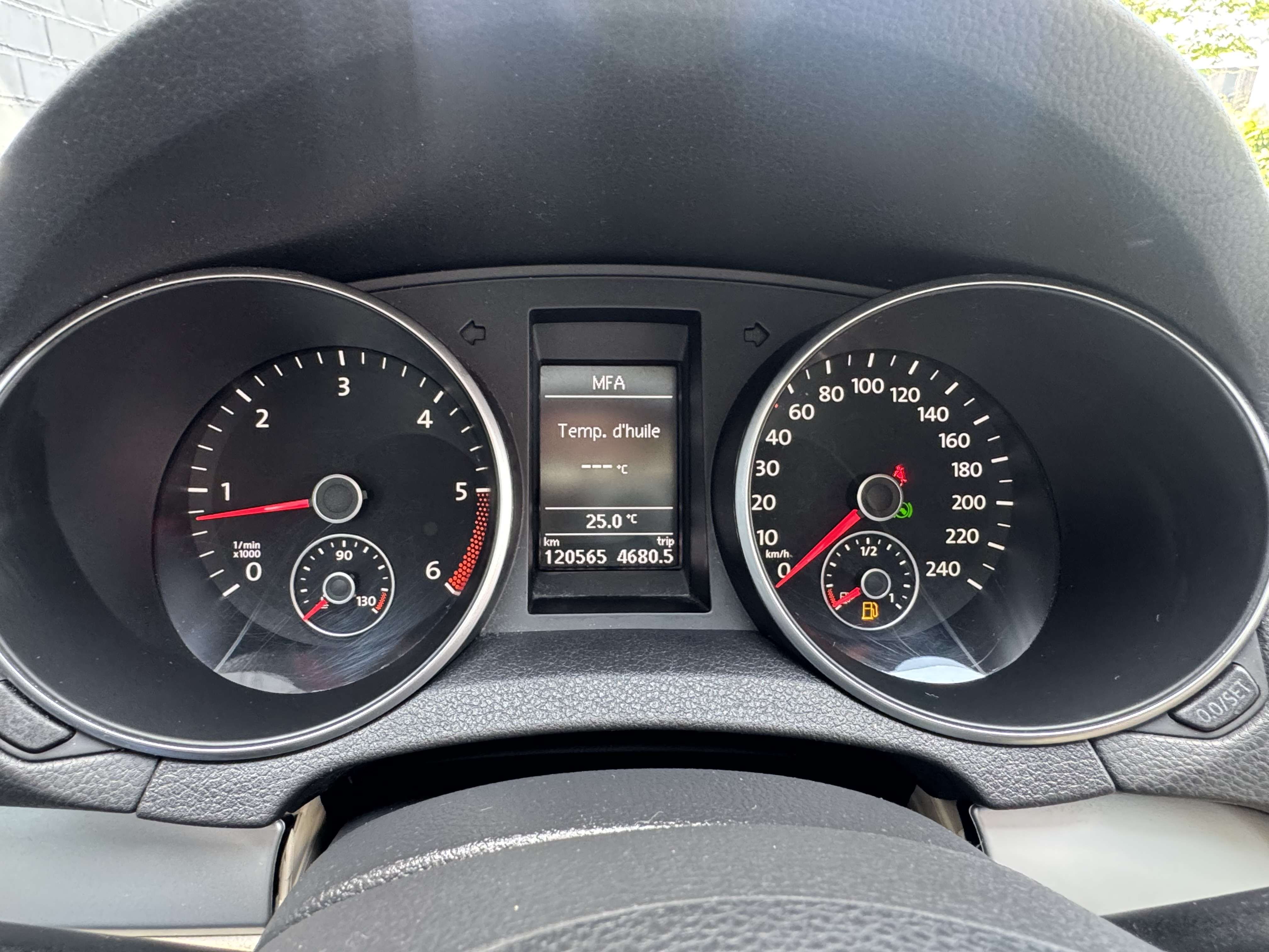 Volkswagen Golf Golf 1.6 CR TDi Highline DSG*XENON*1 ER MAIN*CARNET*NAVI*GARANTIE 12 MOIS