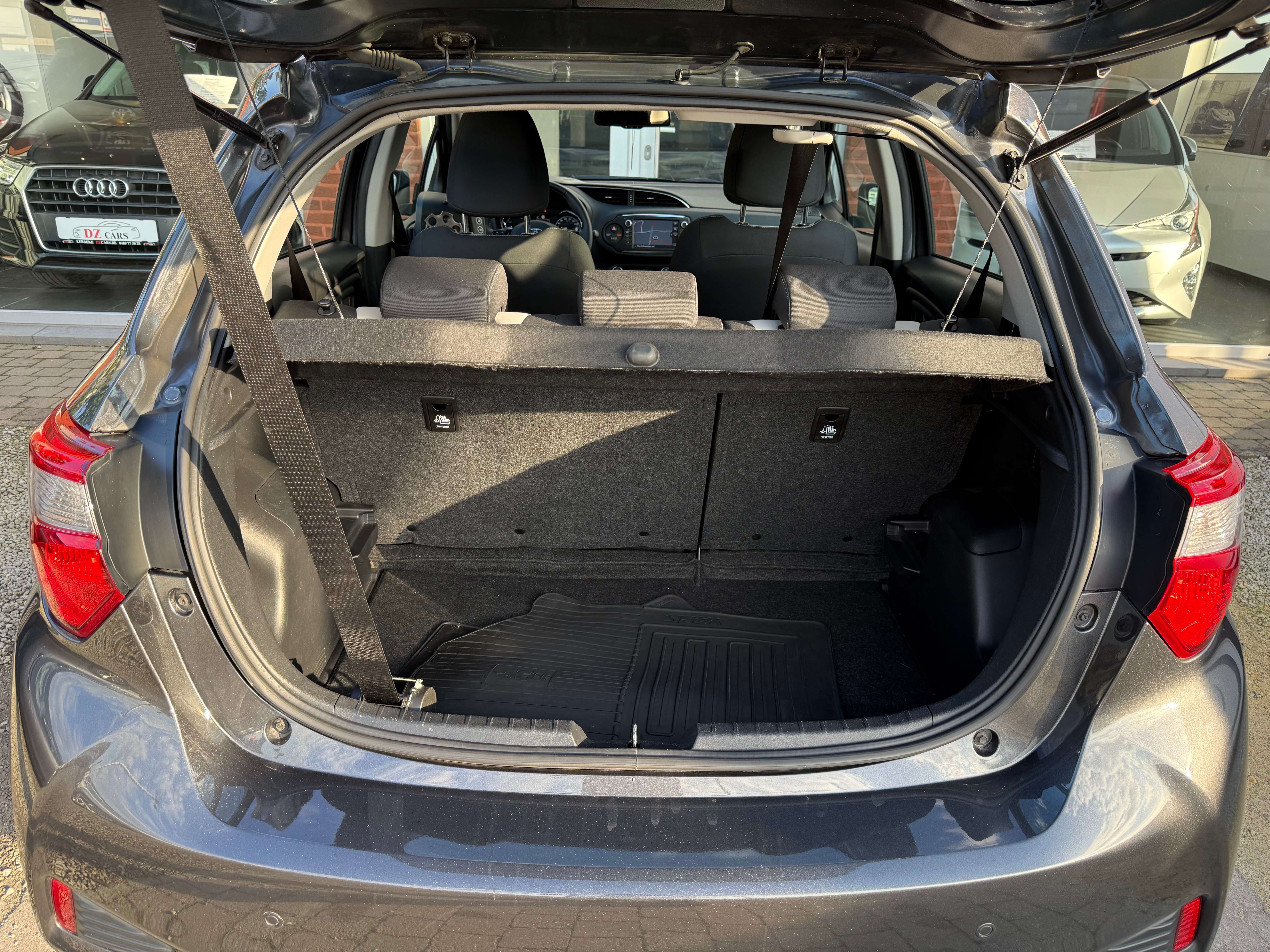 Toyota Yaris HYBRID 1.5I 73PK |✅NAVI | CAMERA | KEY LESS |