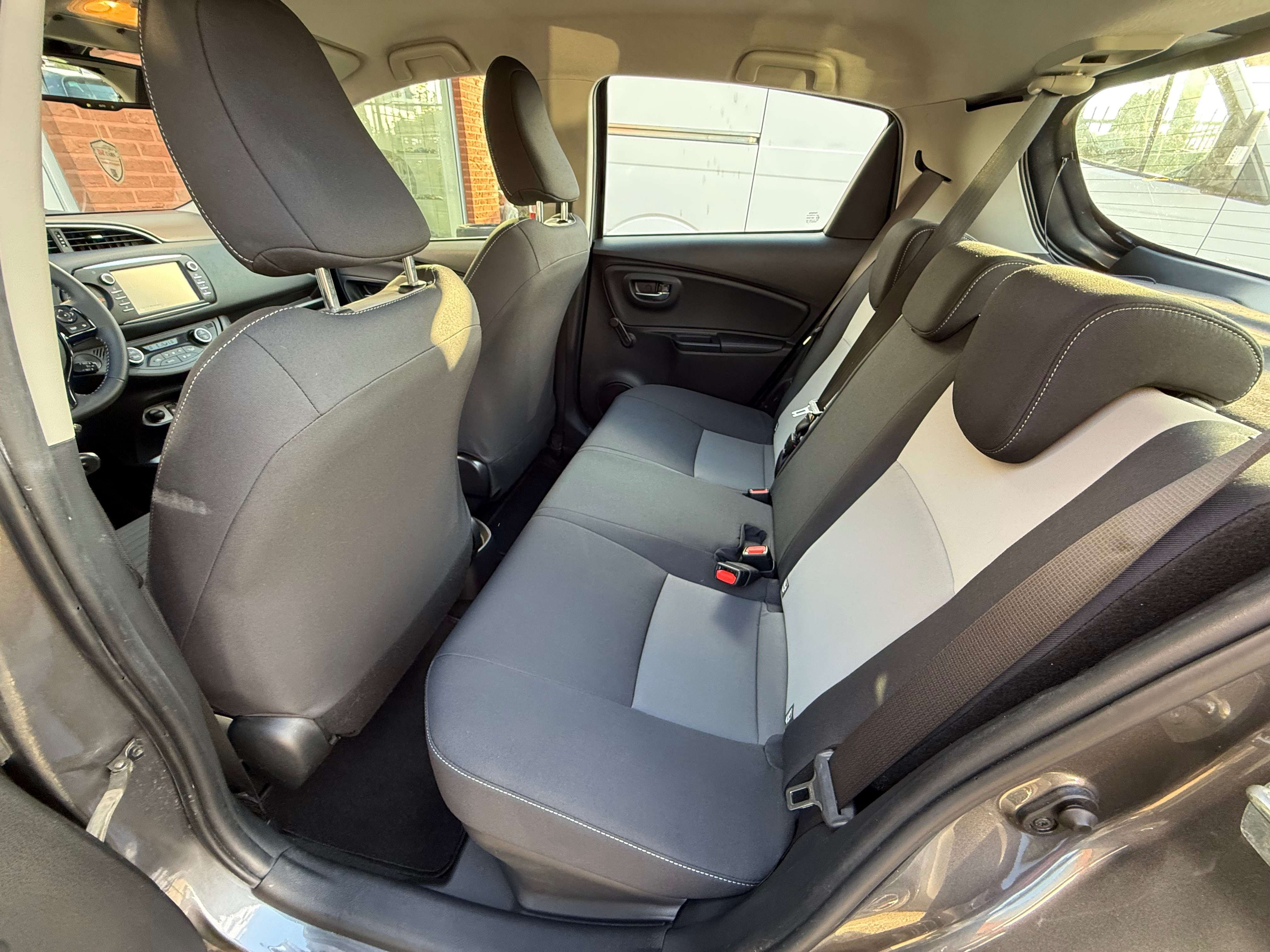 Toyota Yaris HYBRID 1.5I 73PK |✅NAVI | CAMERA | KEY LESS |