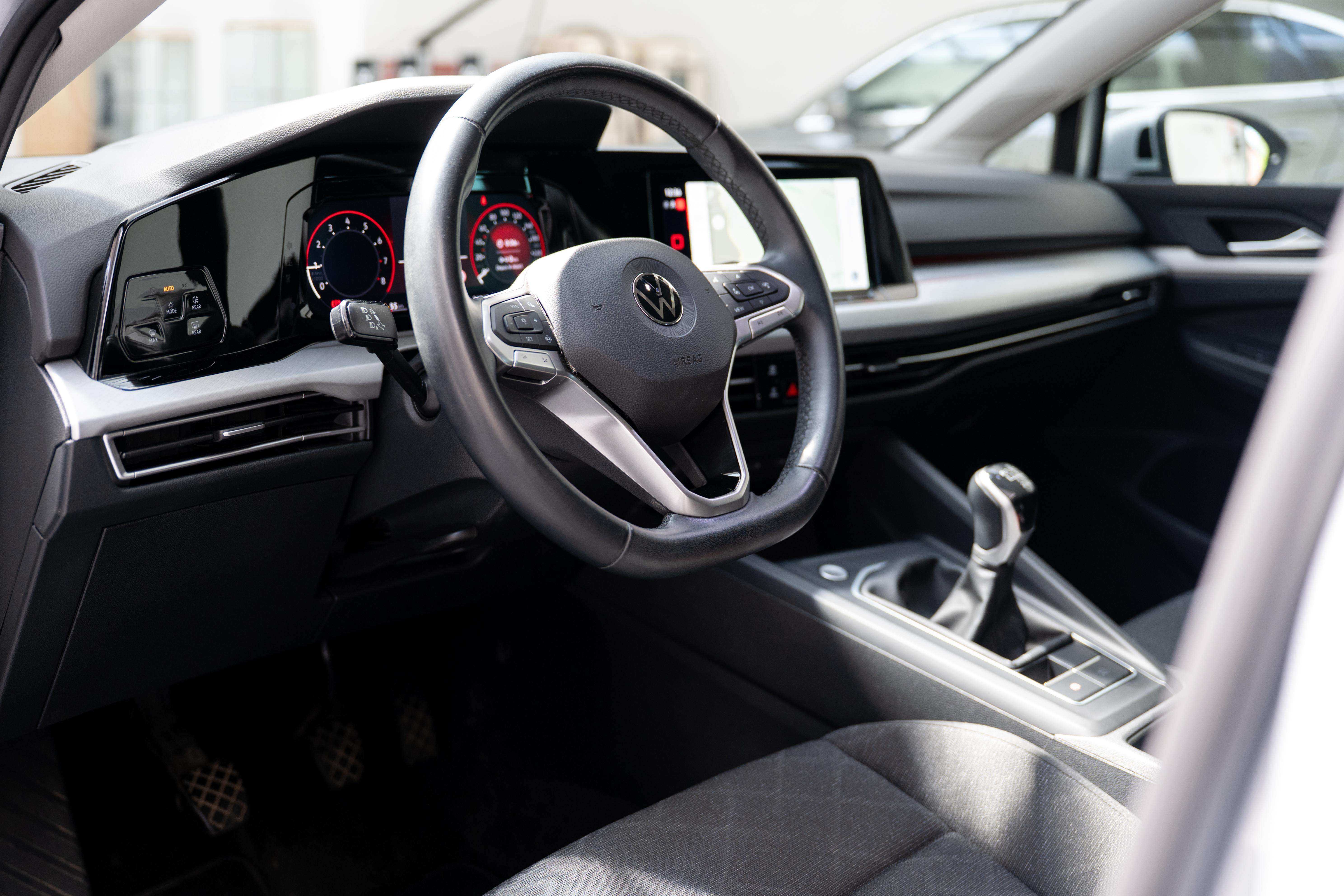 Volkswagen Golf 1.0 TSi 110 Life Garantie 12 mois