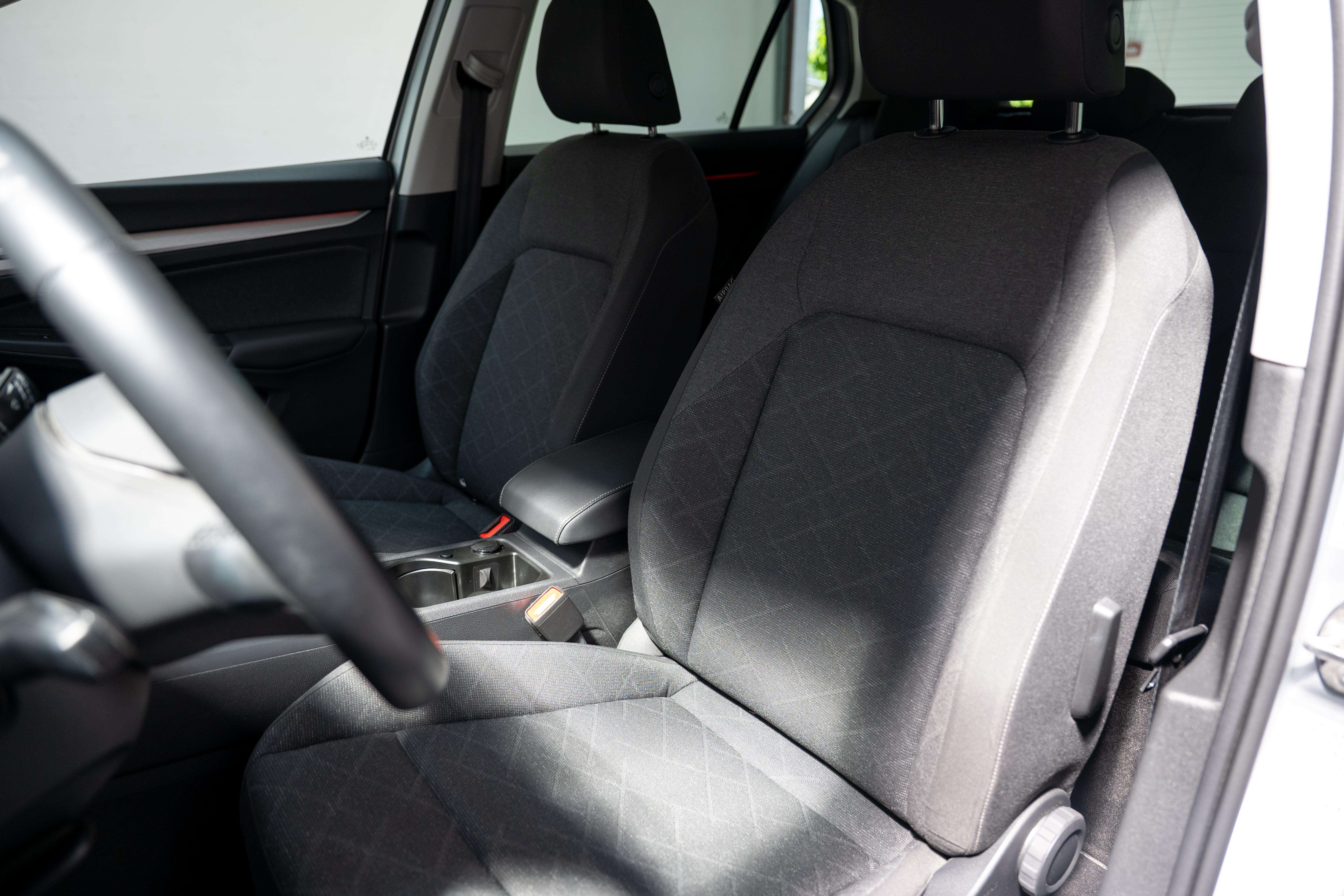 Volkswagen Golf 1.0 TSi 110 Life Garantie 12 mois
