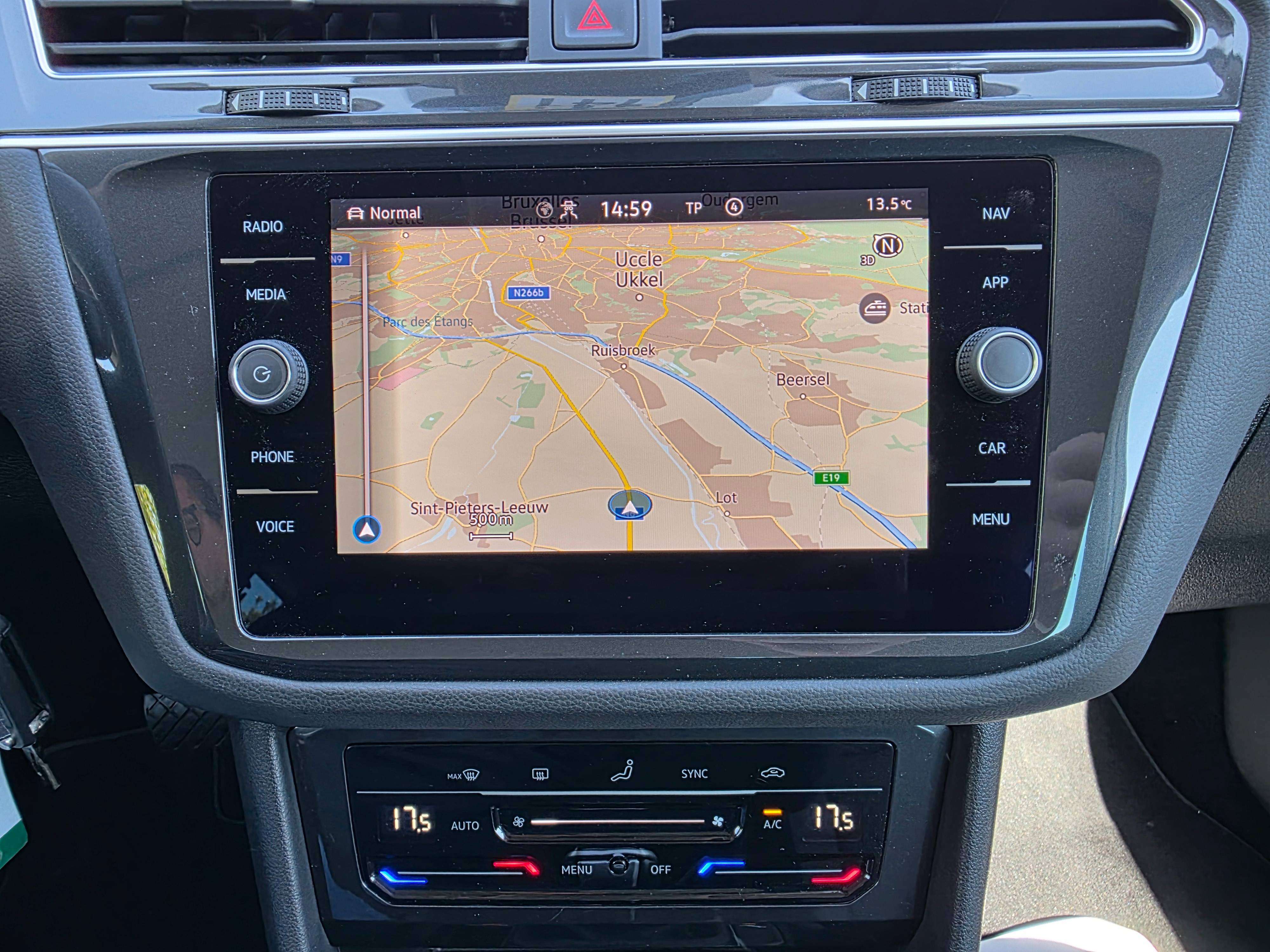 Volkswagen Tiguan 2.0 TDi SCR 4Motion Life Business DSG 1°EIG. !!
