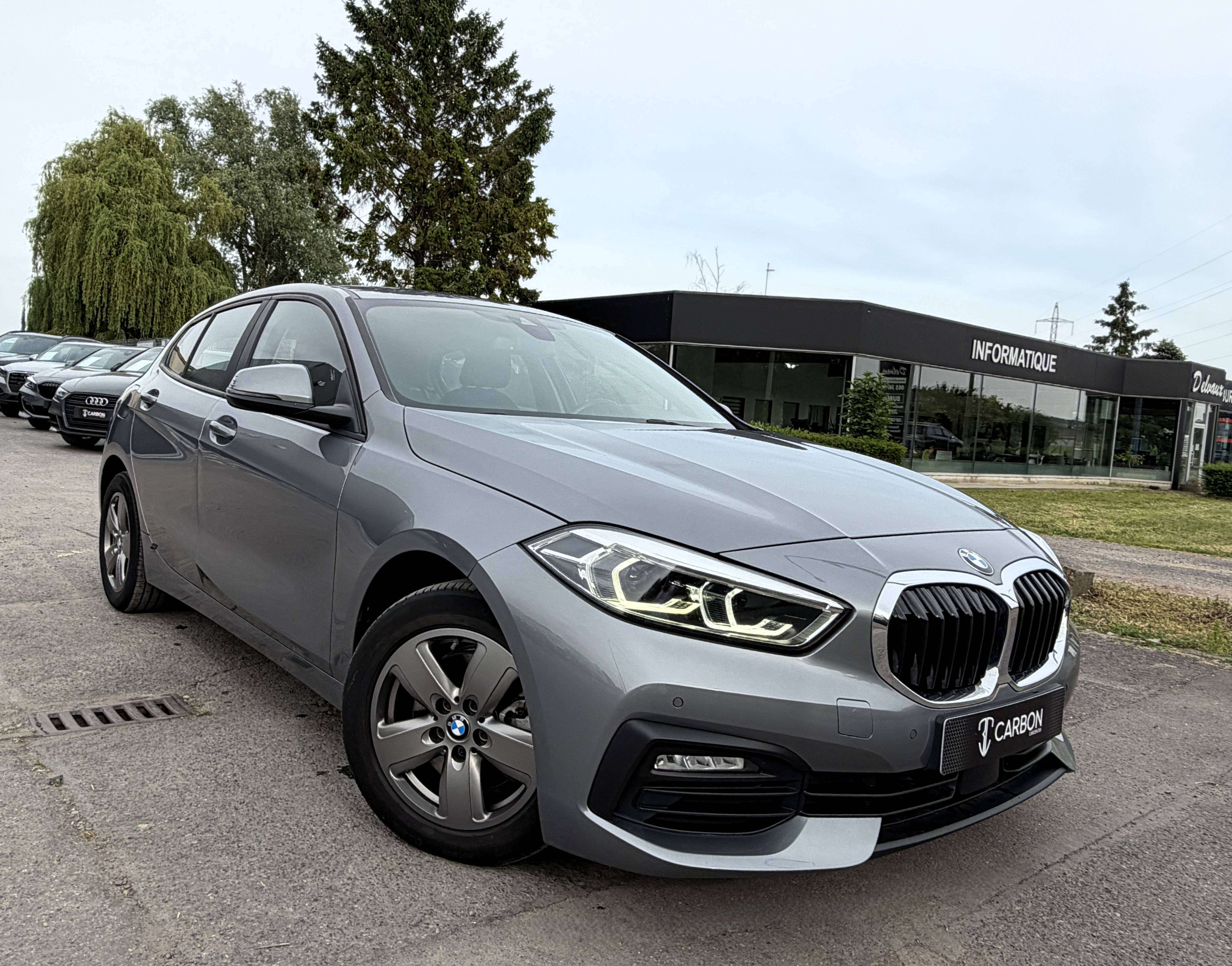 BMW 116 d Advantage 1er PROPRIO/HISTORIQUE COMPLET/NAVI-CARPLAY/FULL LED/Pack LIGHT/
