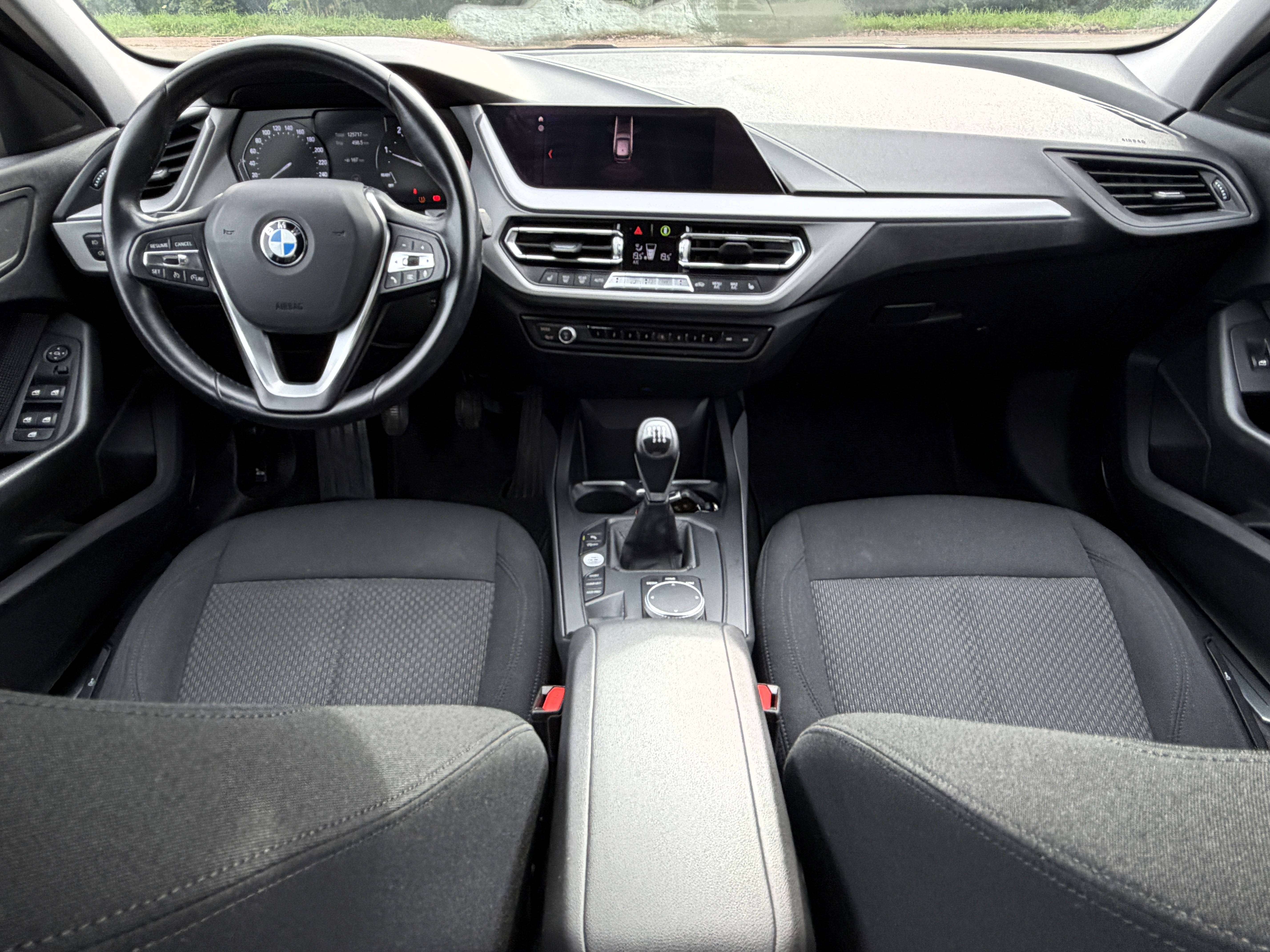 BMW 116 d Advantage 1er PROPRIO/HISTORIQUE COMPLET/NAVI-CARPLAY/FULL LED/Pack LIGHT/