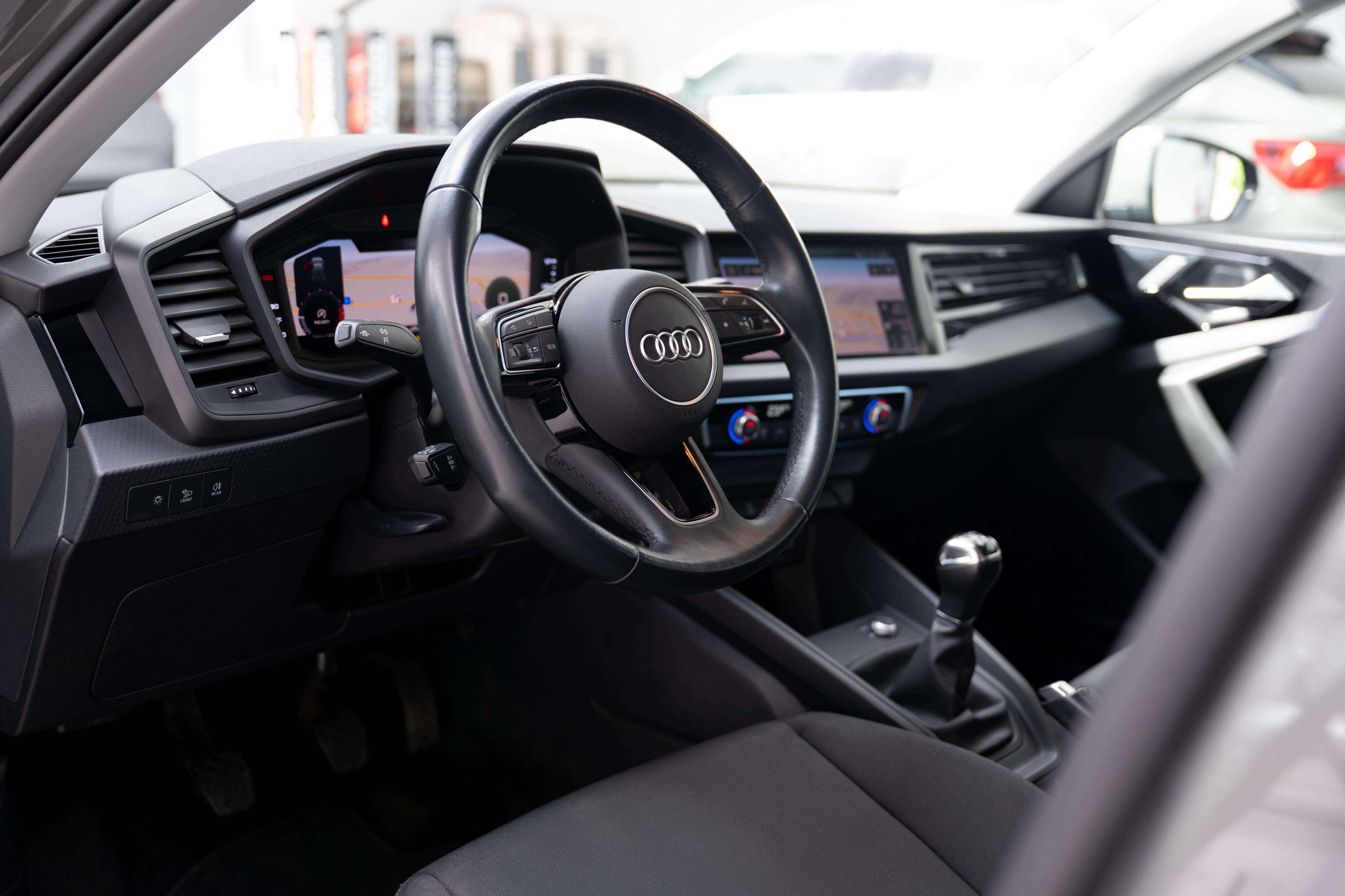 Audi A1 S-Line 30 TFSI 81kW Garantie 12 mois