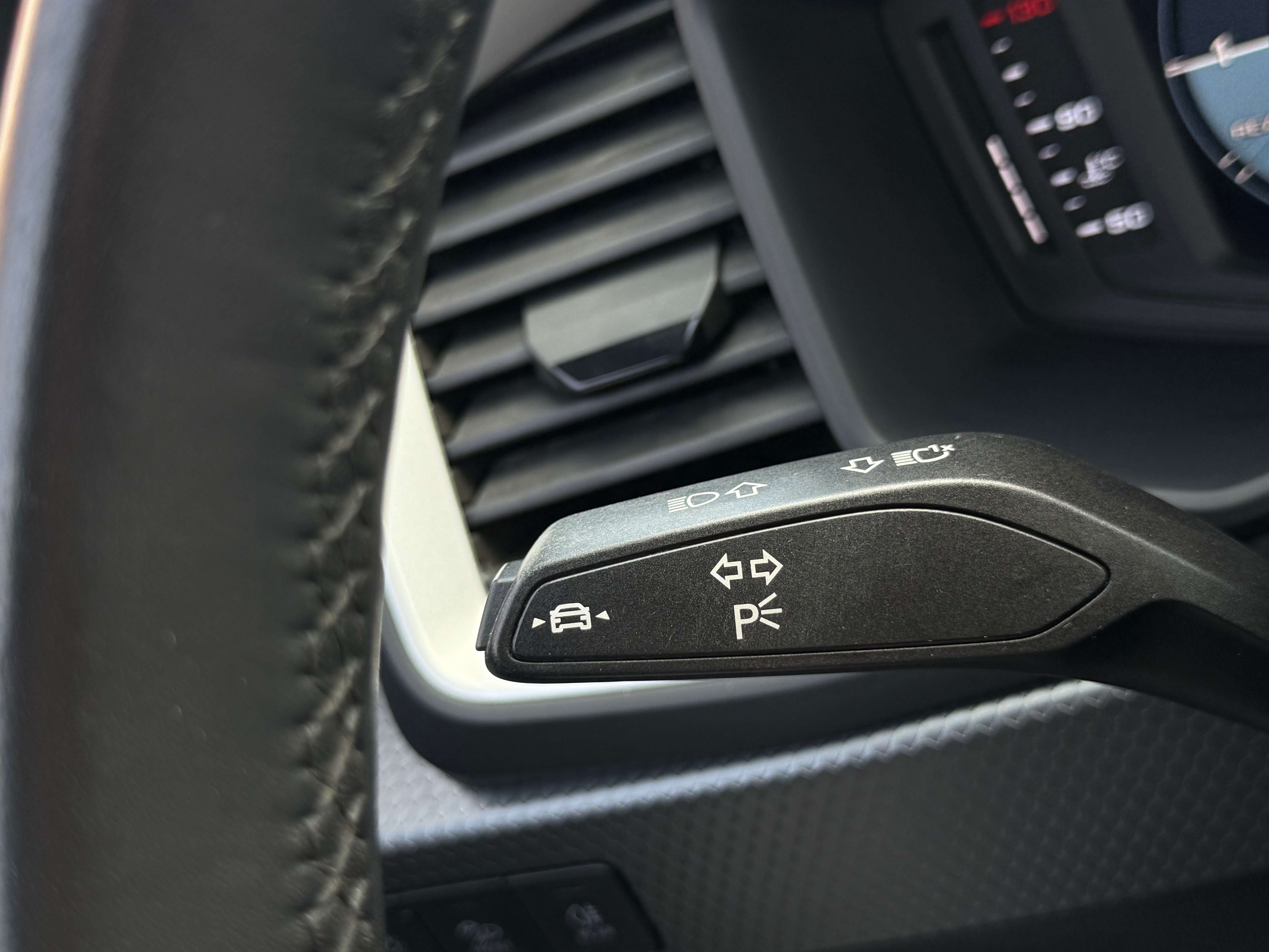 Audi A1 Citycarver 30 TFSI S TRONIC - LINE ASSIST - COCKPIT - LED - GARANTIE 12 MOIS
