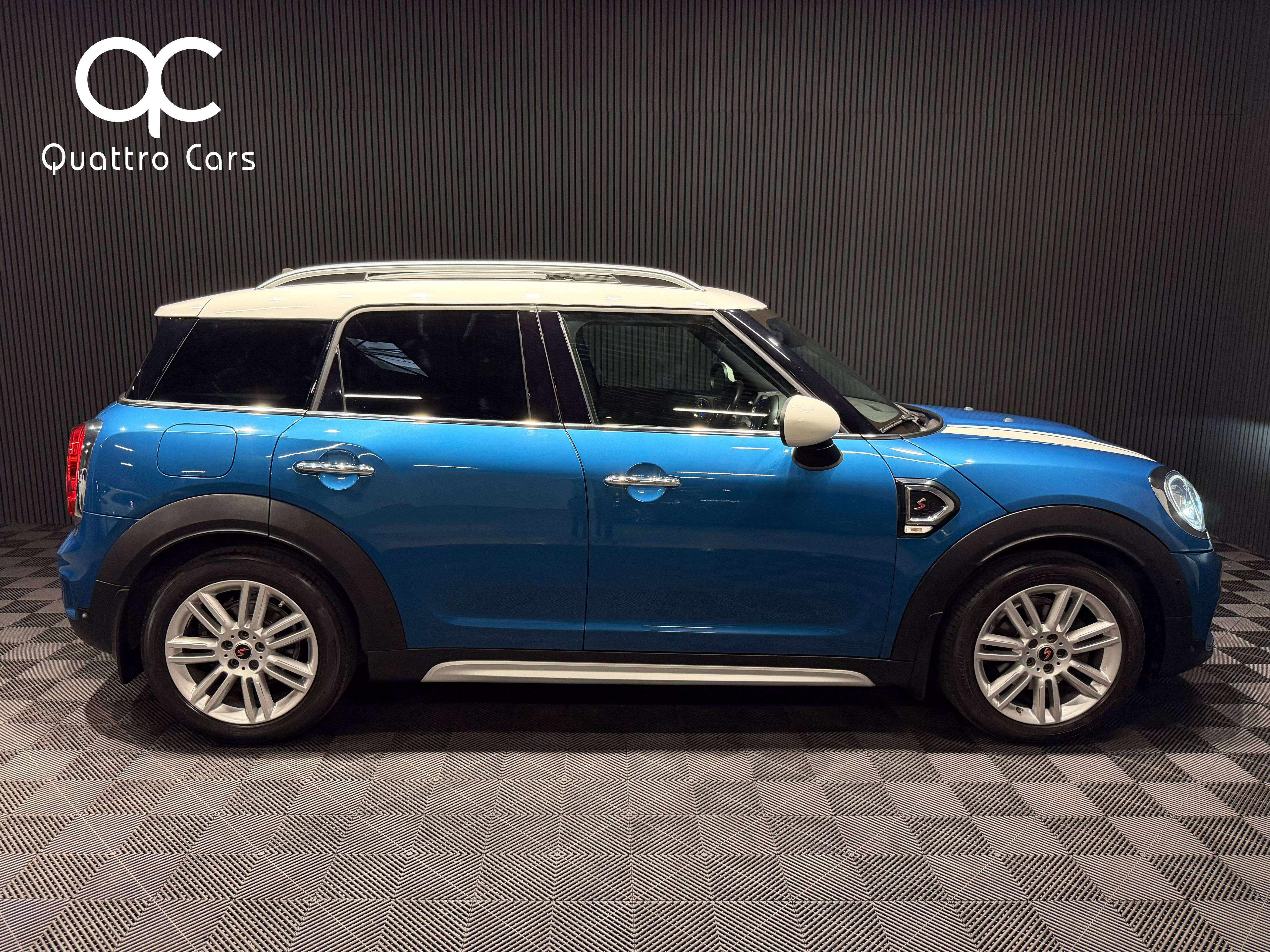 MINI Cooper Countryman 1.5 Boite automatique - Super look - Toit ouvrant - Cuir - Gps - Camera