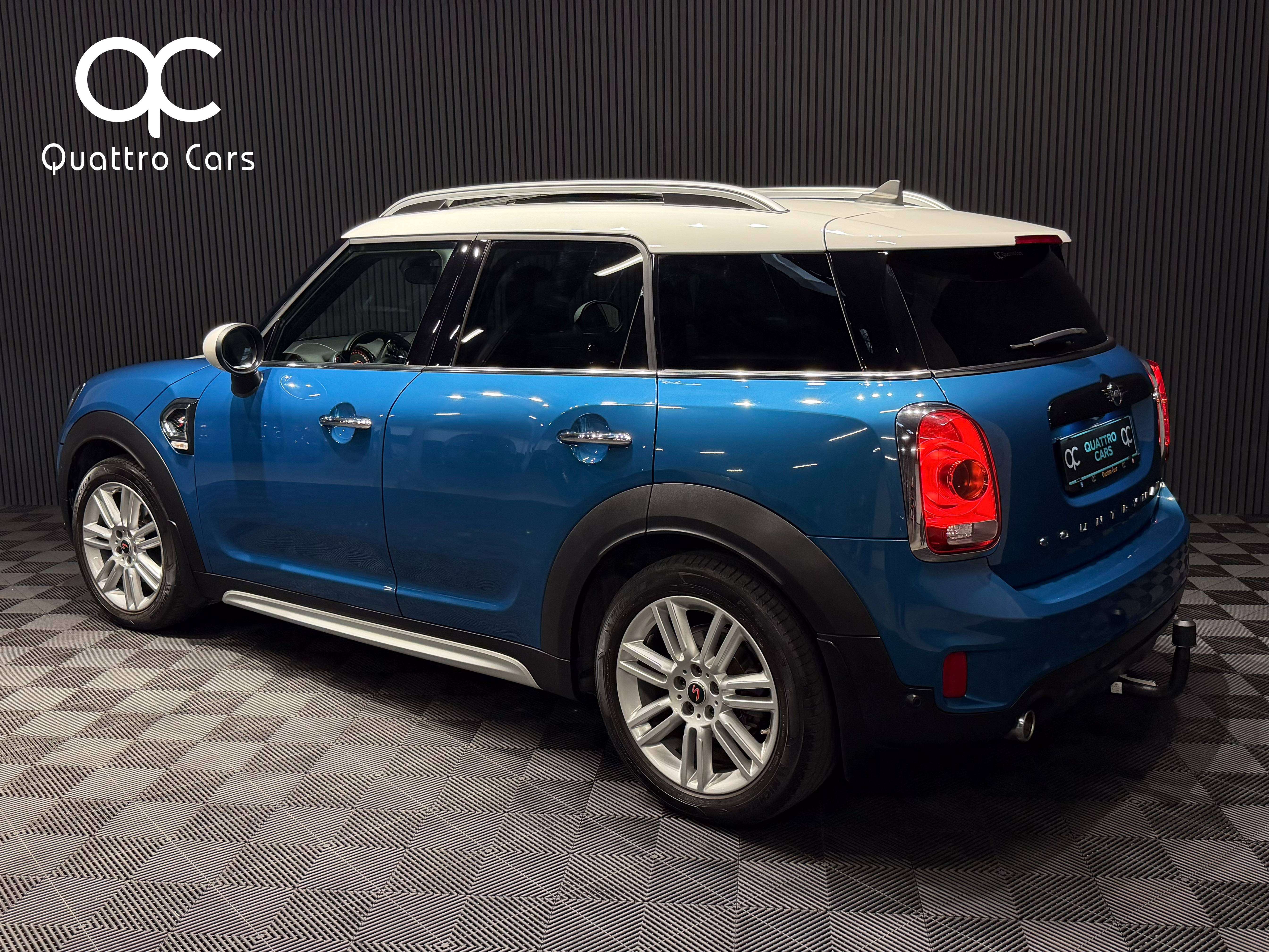 MINI Cooper Countryman 1.5 Boite automatique - Super look - Toit ouvrant - Cuir - Gps - Camera