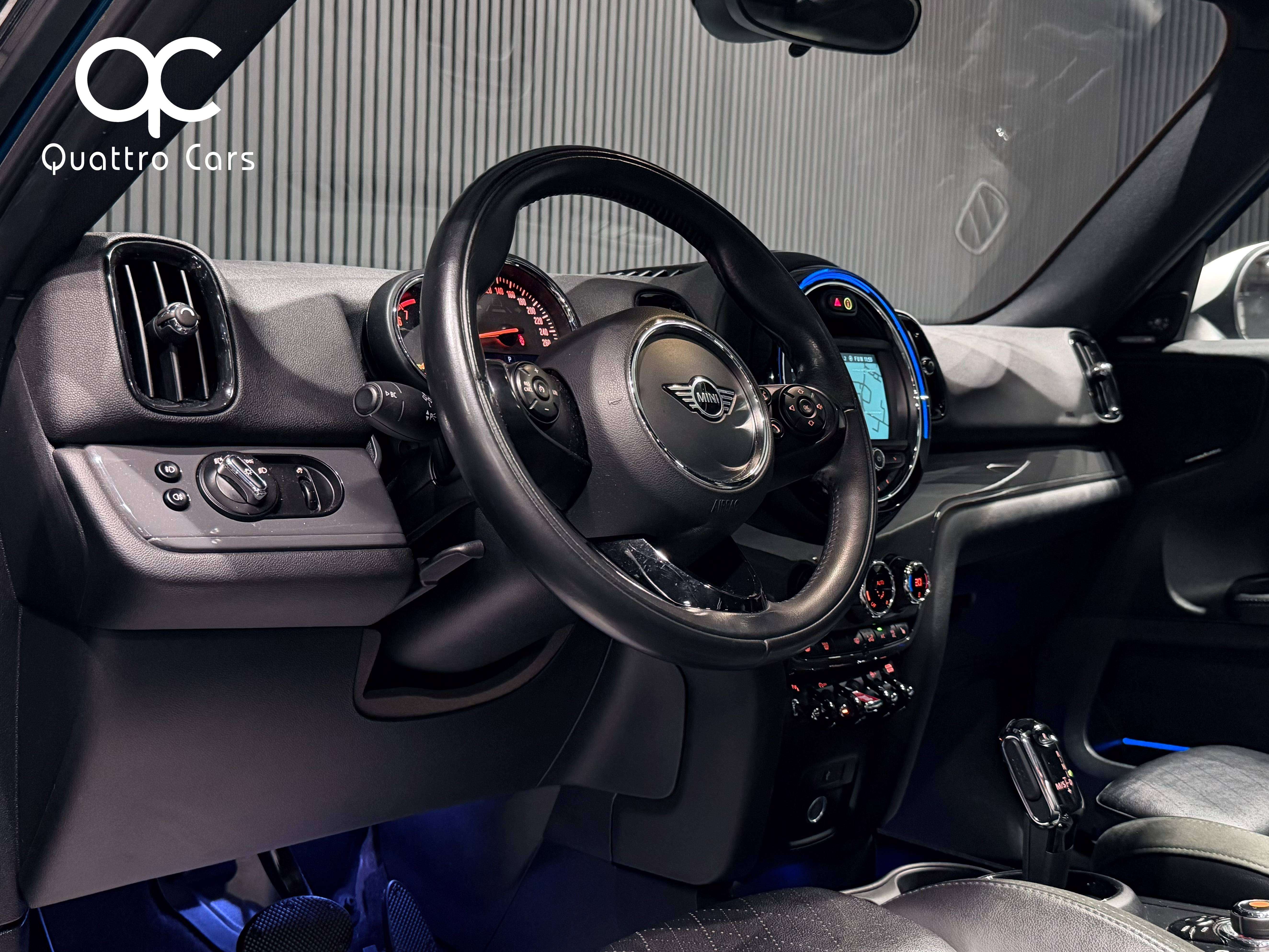 MINI Cooper Countryman 1.5 Boite automatique - Super look - Toit ouvrant - Cuir - Gps - Camera