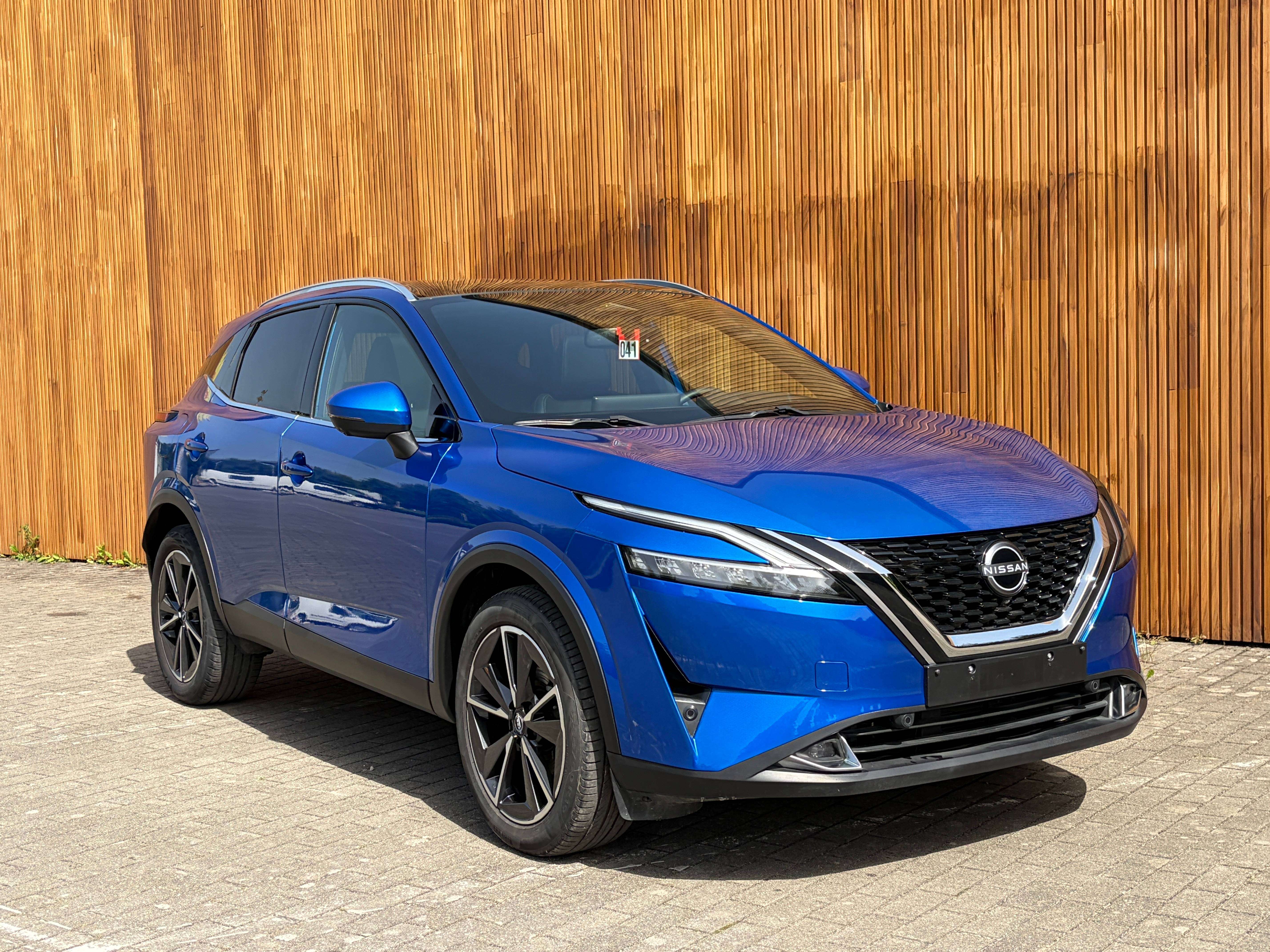 Nissan Qashqai 1.3 DIG-T MHEV Aut., 19", Adapt. cruise, Head-up display, Pano-dak, 1j Garantie