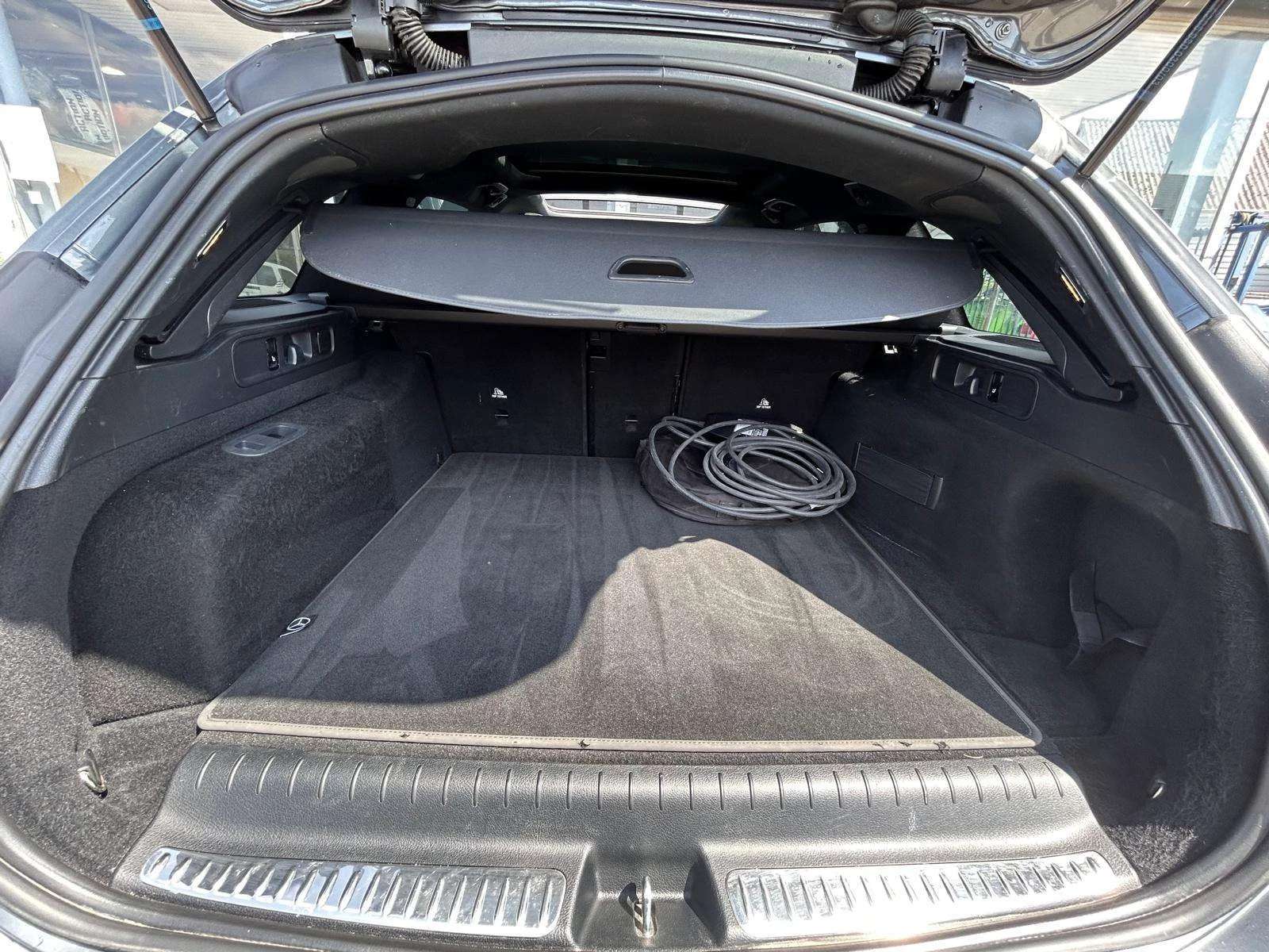 Mercedes-Benz C 300 e PHEV/PACK AMG/TOIT PANO/CAMERA 360/FULL/GARANTIE