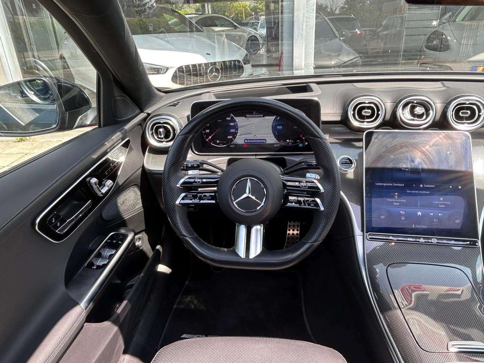 Mercedes-Benz C 300 e PHEV/PACK AMG/TOIT PANO/CAMERA 360/FULL/GARANTIE