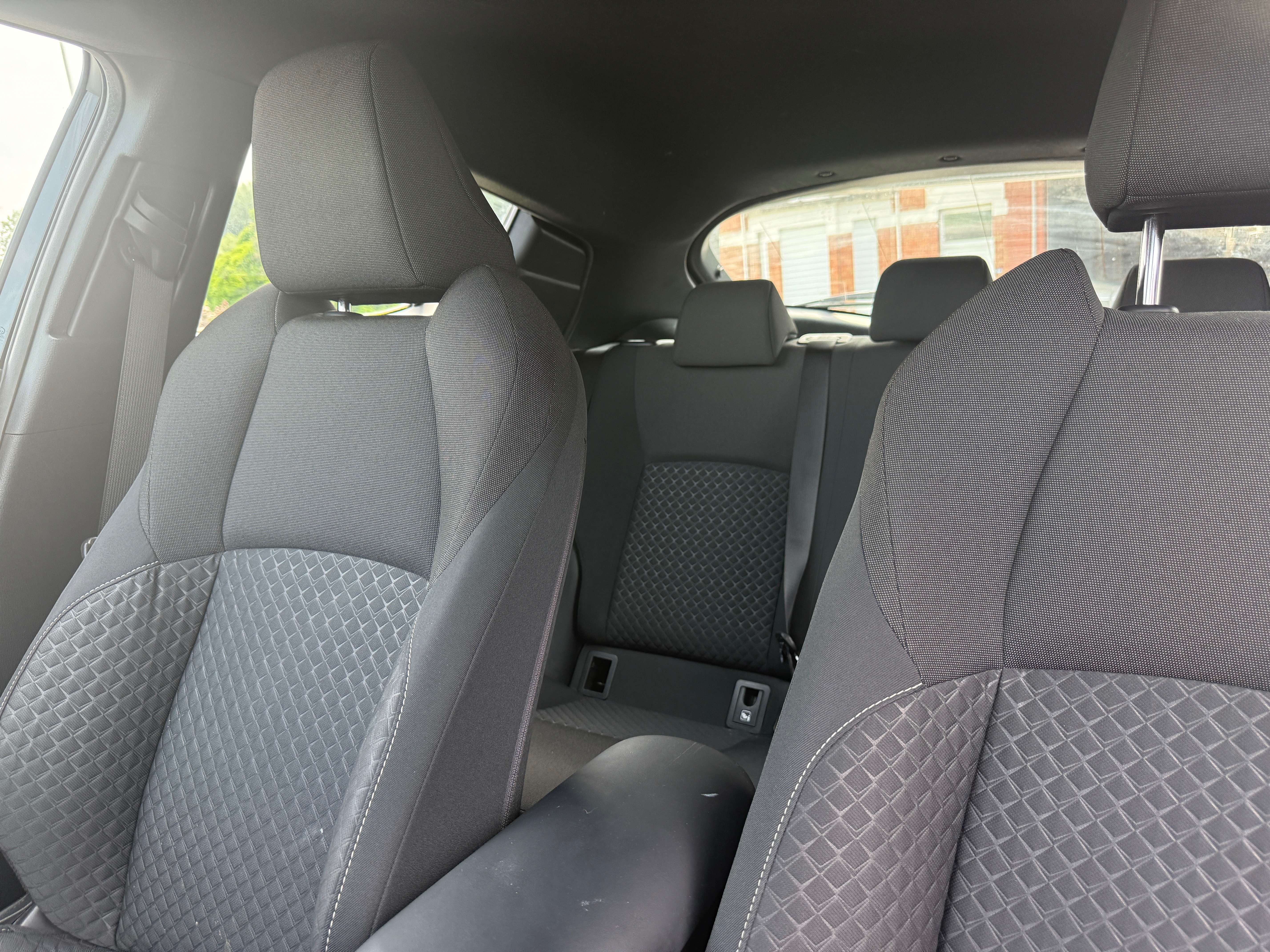 Toyota C-HR C-HR Hybrid 1.8i VVT-i C-Hic E-CVT