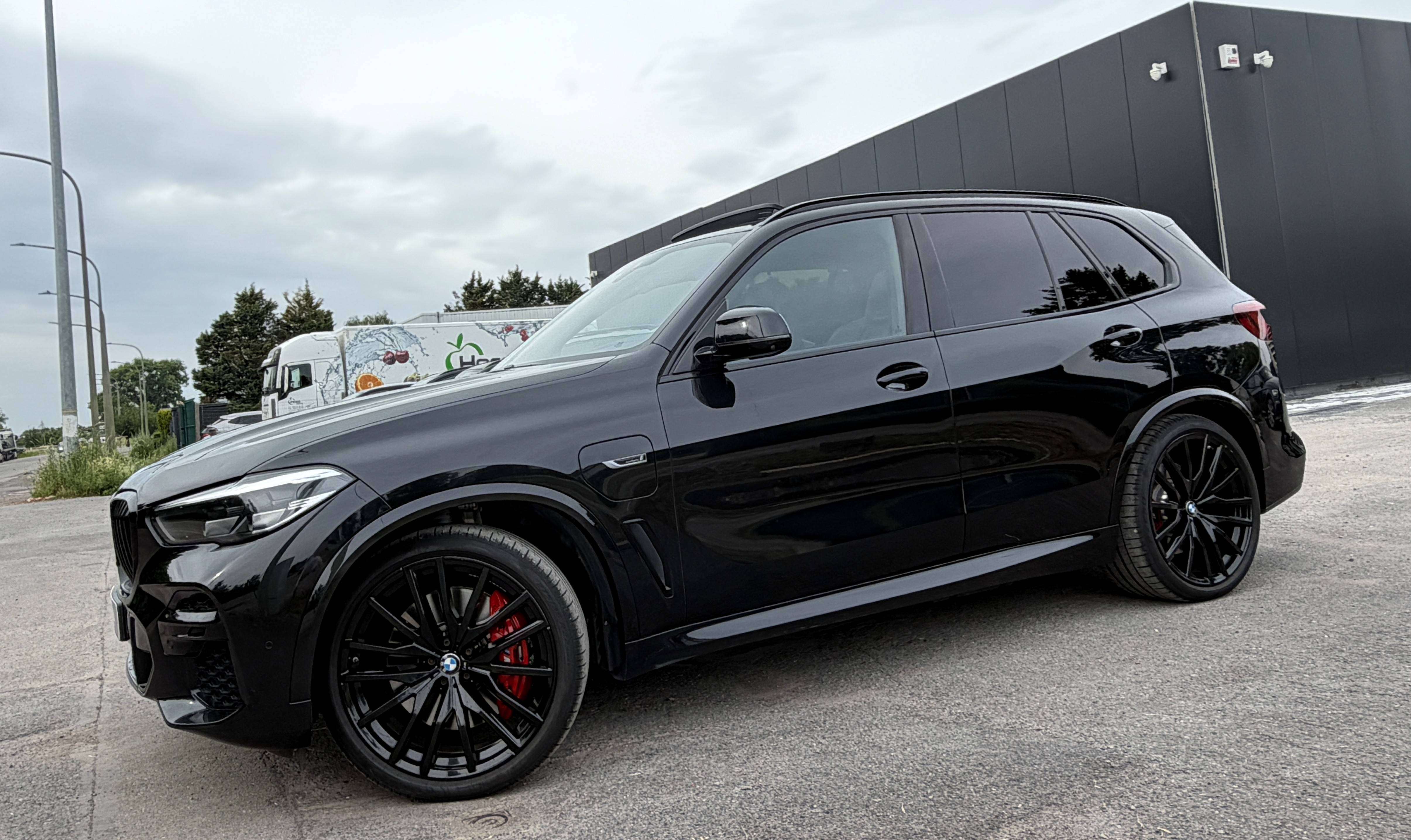 BMW X5 PHEV 3.0AS xDrive45e Pack SPORT M/PANO/CAMERA360/KEYLESS/JA 22"/Sièges M SPORT CONFORT/HISTORIQUE BMW
