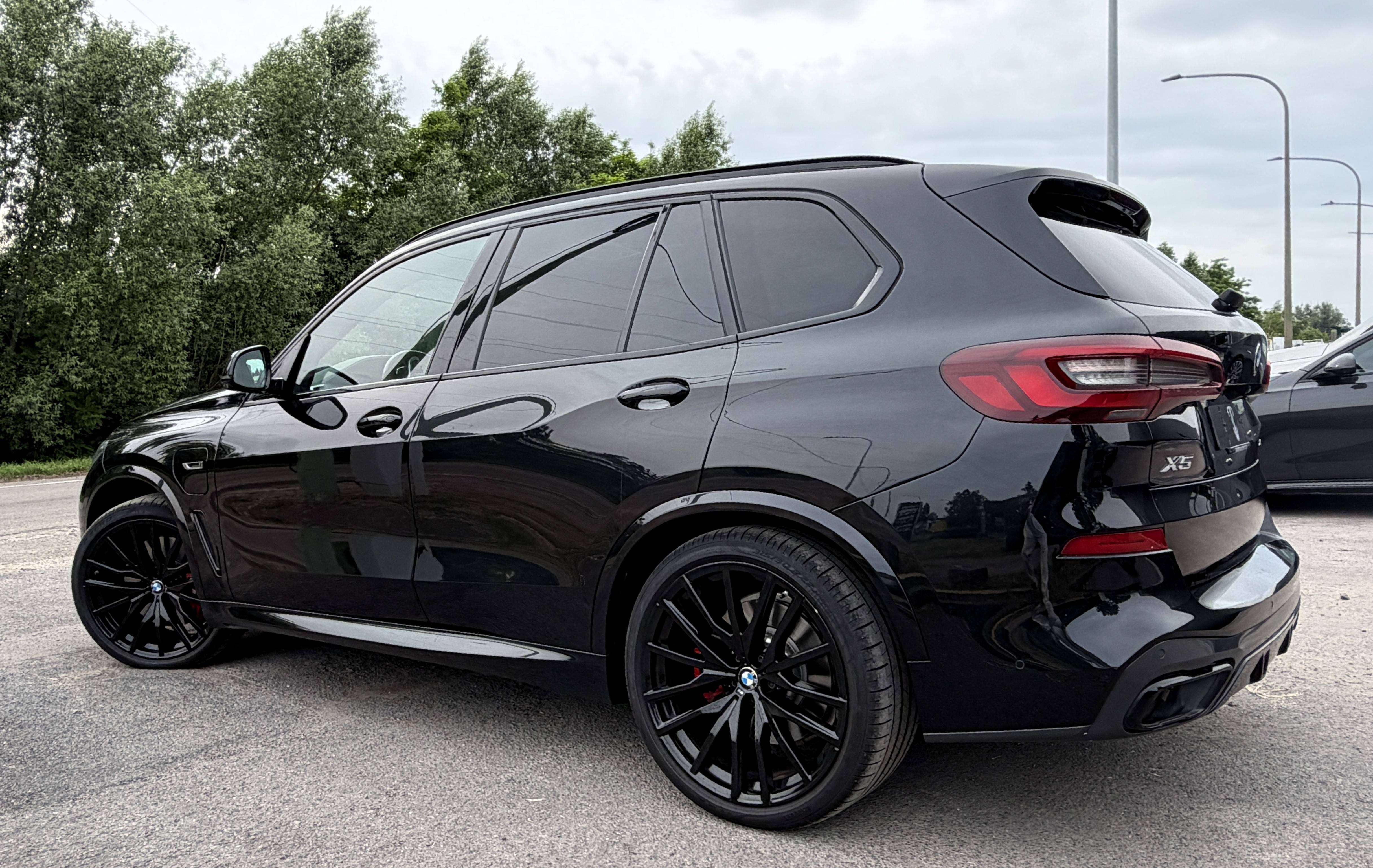BMW X5 PHEV 3.0AS xDrive45e Pack SPORT M/PANO/CAMERA360/KEYLESS/JA 22"/Sièges M SPORT CONFORT/HISTORIQUE BMW