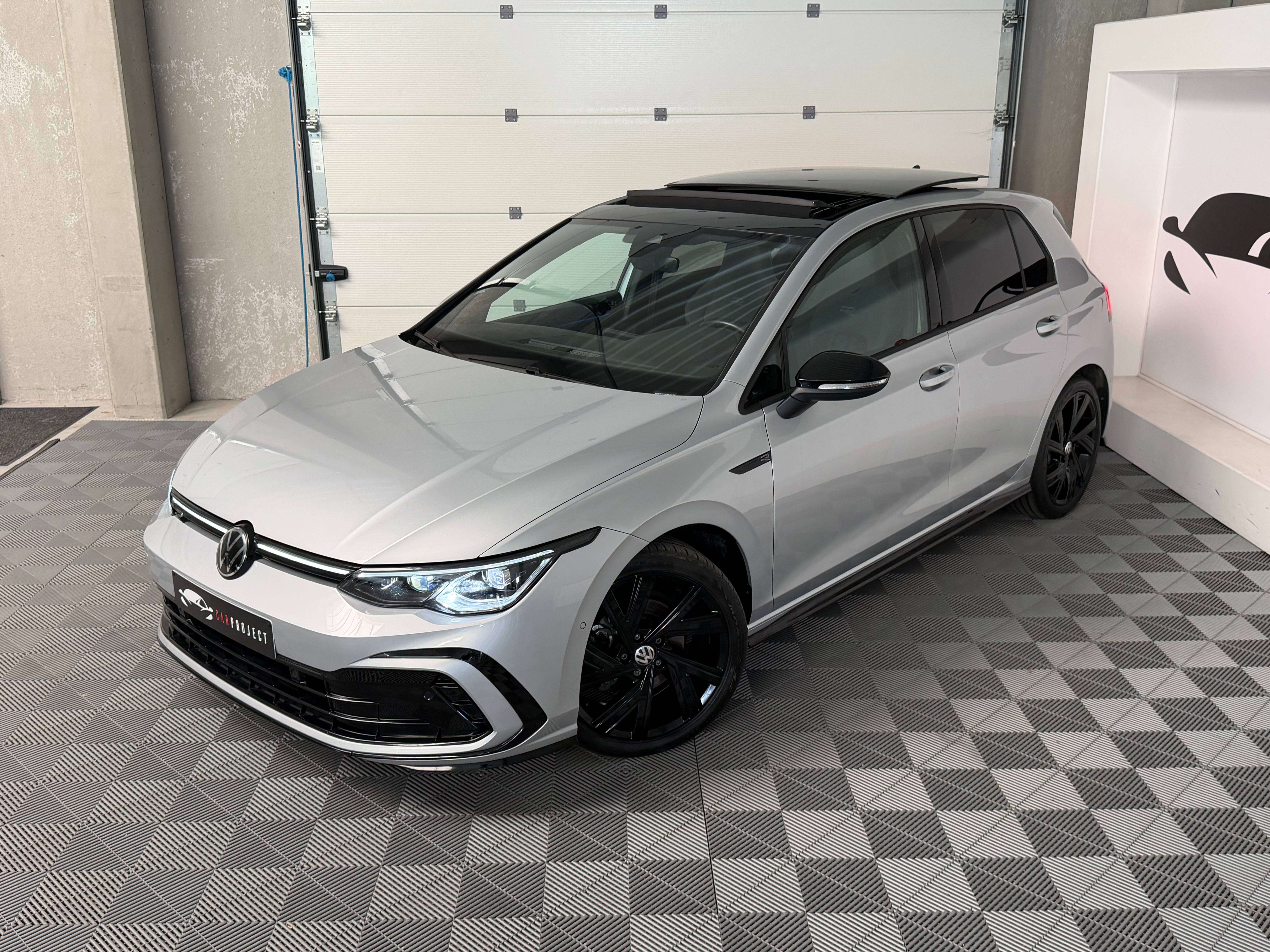 Volkswagen Golf 1.5 eTSI R-Line DSG, Toit Ouvrant, Car-Play, Camera de recul