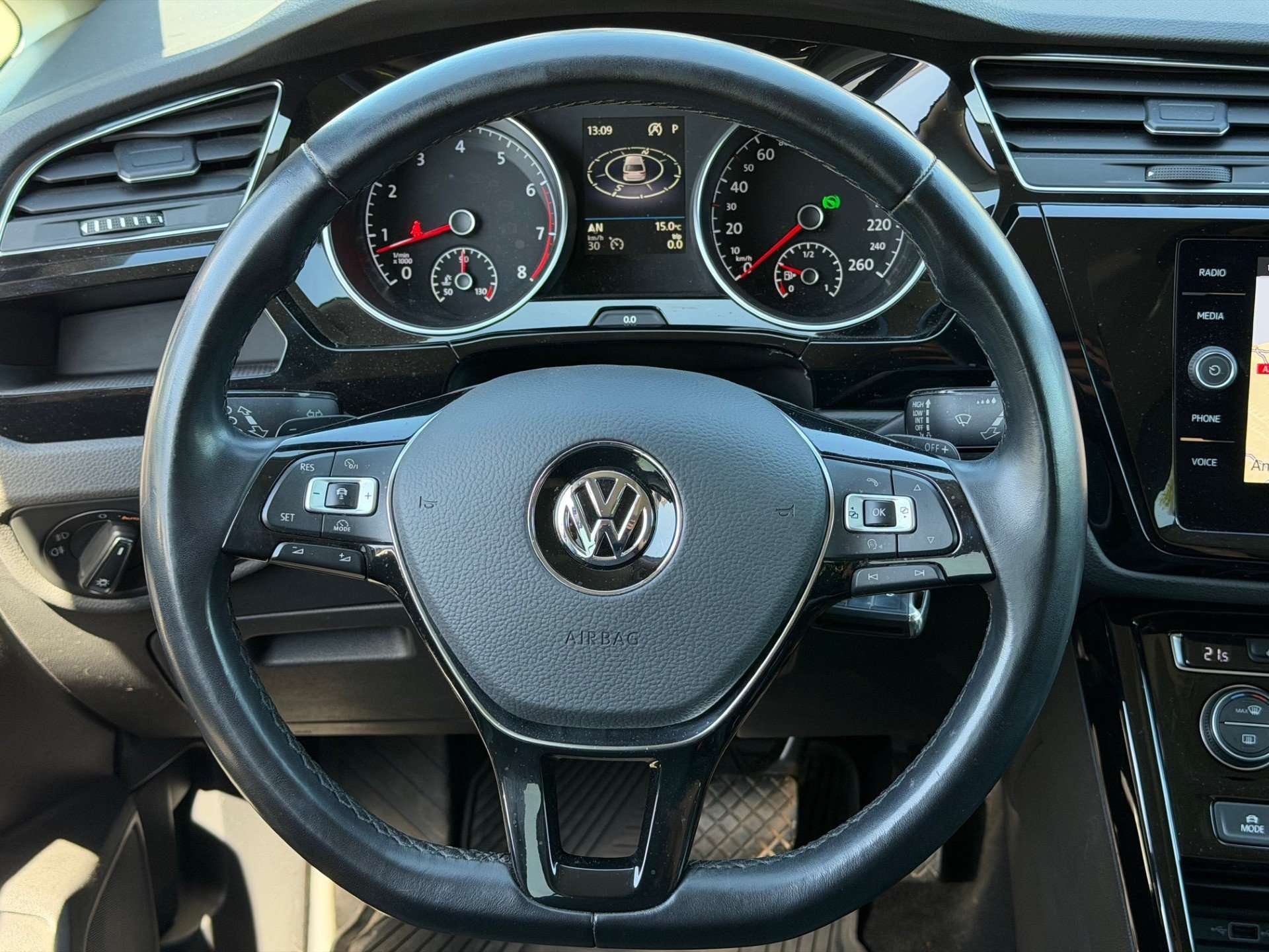Volkswagen Touran 7PL*1.4 TSI*AUTMAT DSG*NAVI*CAMERA*Carplay