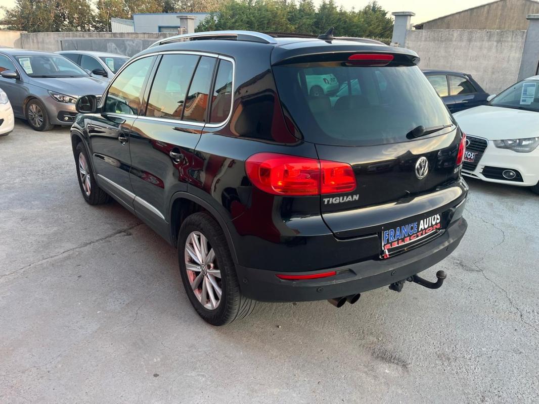 Volkswagen Tiguan 2.0 tdi 140 CH 4 MOTIONS CARAT BOITE AUTO