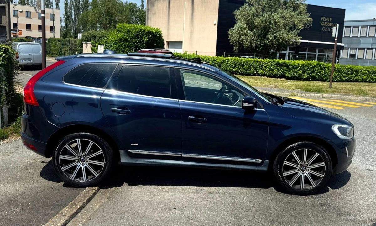 Volvo Xc60 2.4 D4 180 XENIUM AWD TOIT OUVRANT