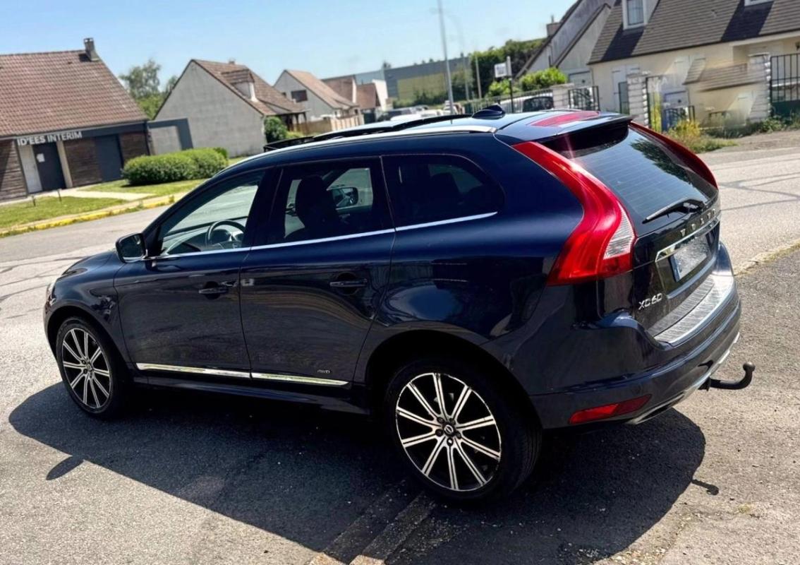 Volvo Xc60 2.4 D4 180 XENIUM AWD TOIT OUVRANT