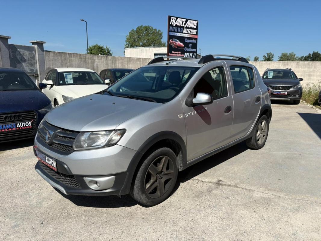 Dacia Sandero Stepway 1.5 BLUE DCI 90CH - DIESEL | ENTIÈREMENT RÉVISÉE ET GARANTIE 12 MOIS EN EUROPE