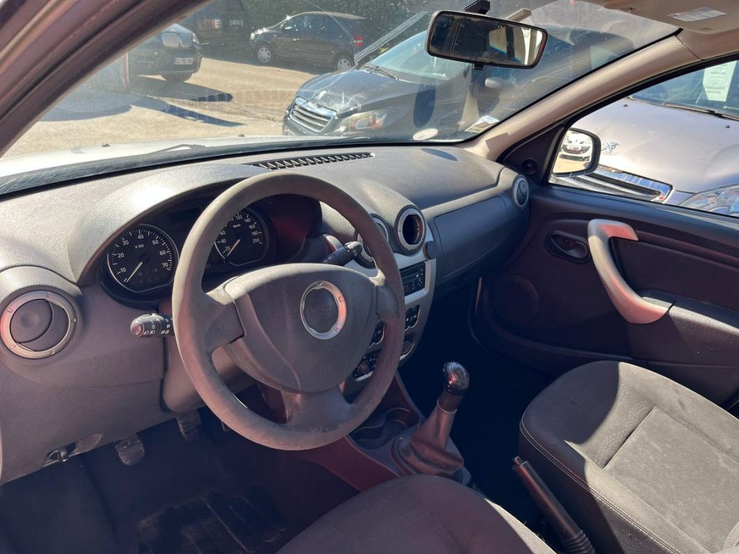 Dacia Sandero 1.5L DCI 70 CHEVAUX - ENTIÈREMENT RÉVISÉE ET GARANTIE TRÈS PROPRE ROBUSTE