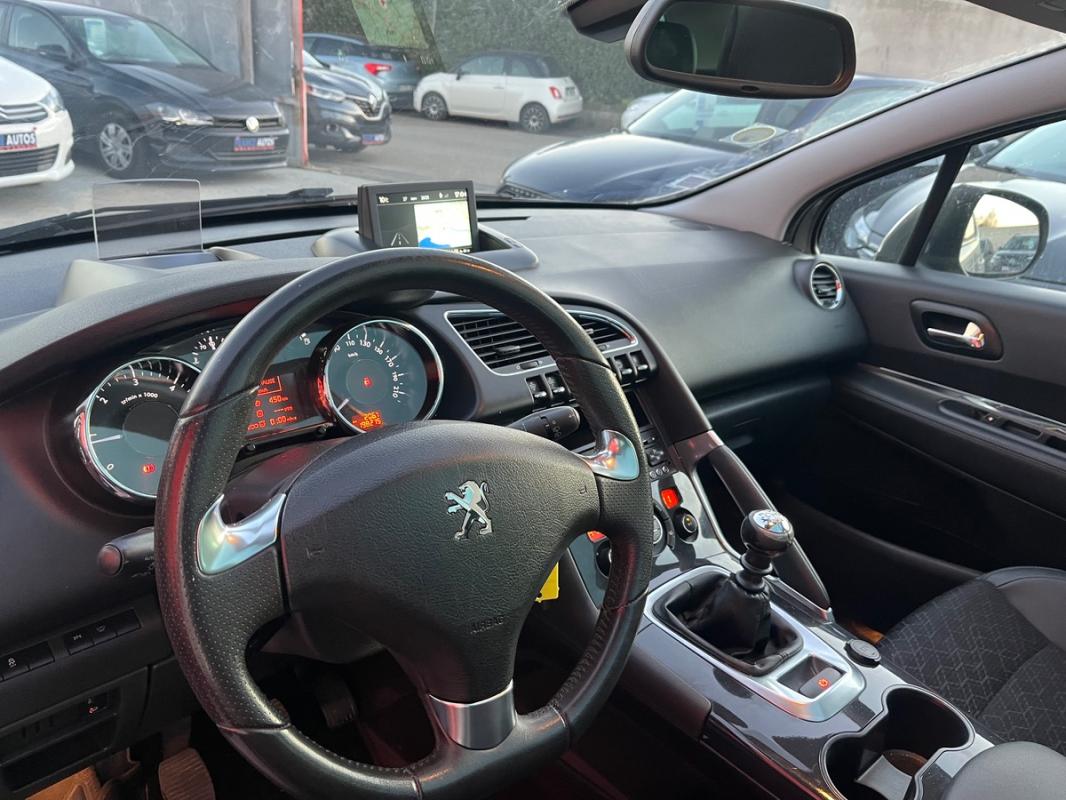 Peugeot 3008 1.6L HDI 121 CH - TOIT PANO ALLURE AVEC CAMÉRA | ENTIÈREMENT RÉVISÉE & GARANTIE 12 MOIS