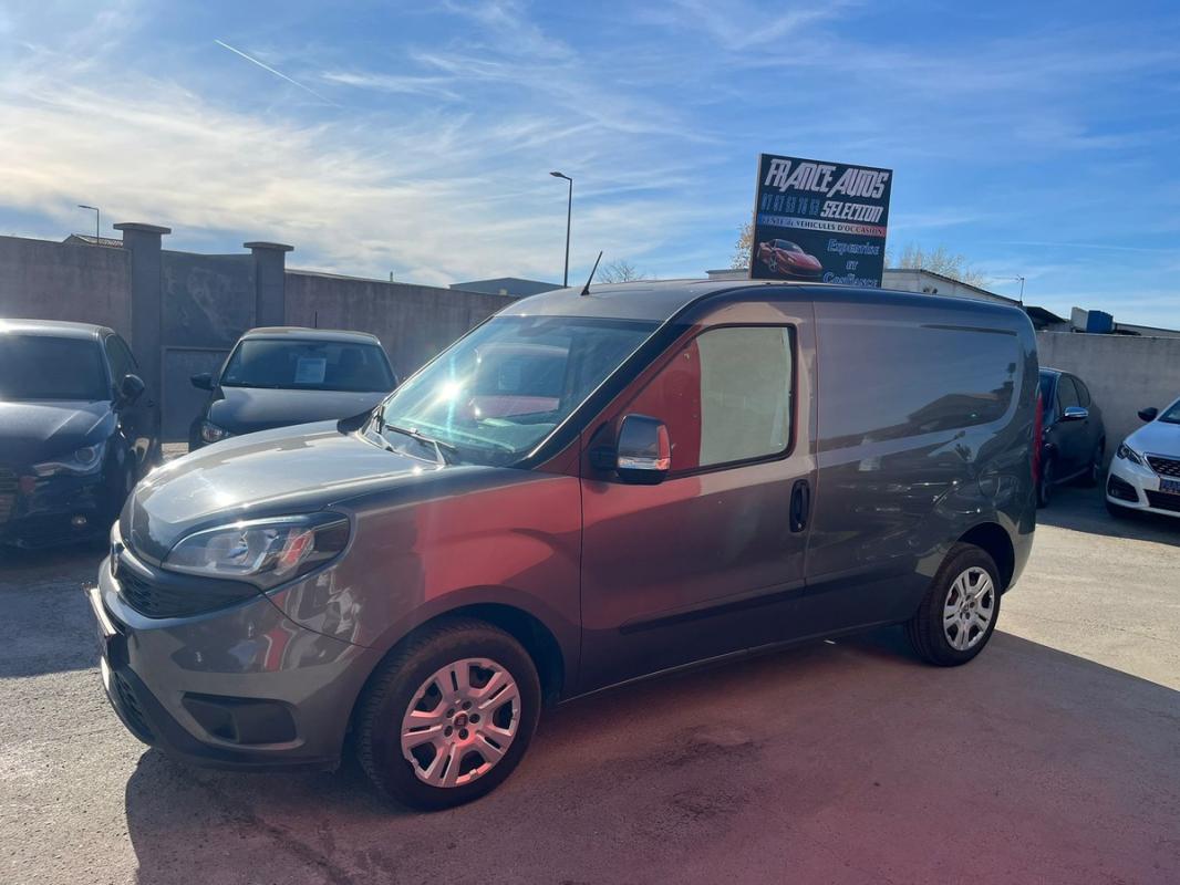 Fiat Doblo 1.3L JTD 95 CH 3 PLACES 1re MAIN | ENTIÈREMENT RÉVISÉE ET GARANTIE 12 MOIS EN EUROPE