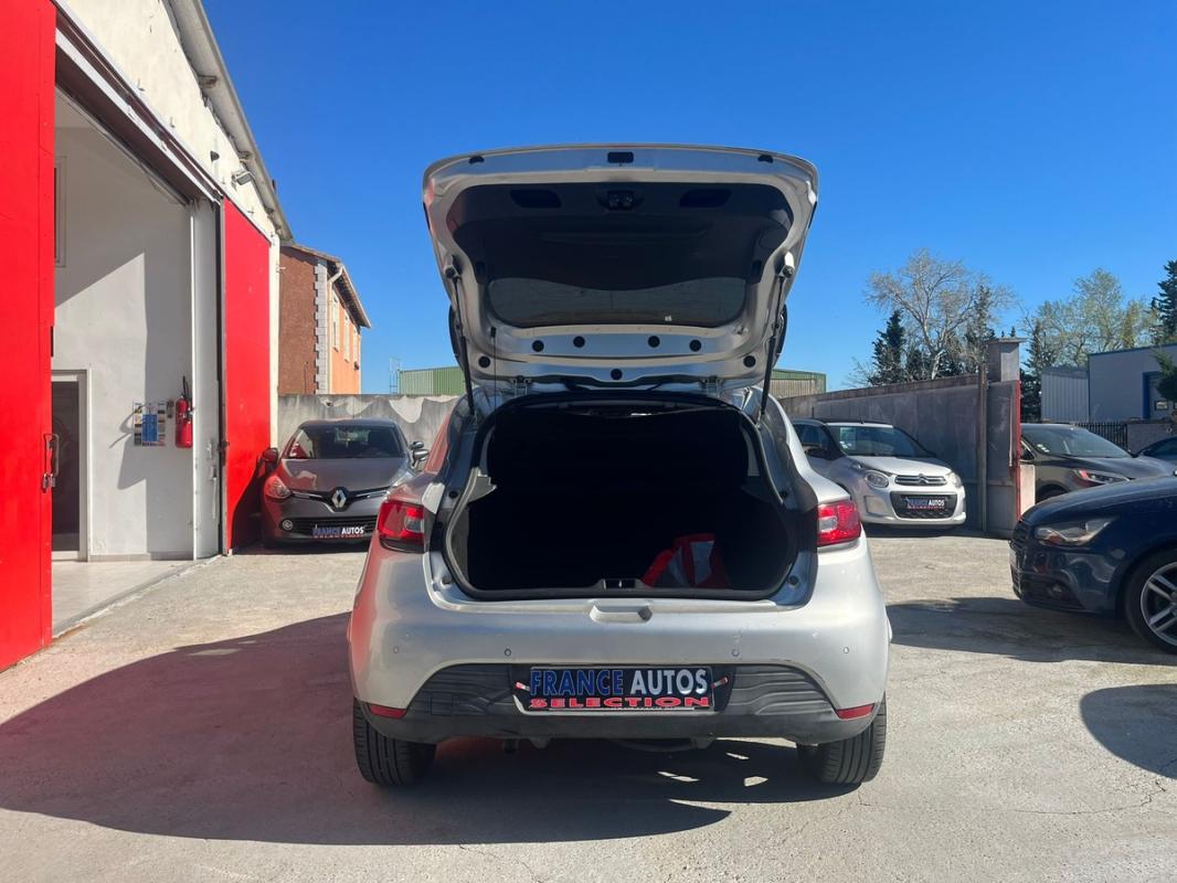 Renault Clio IV 1.5L DCI AVEC RADARS DE RECUL - ENTIÈREMENT RÉVISÉE ET GARANTIE PENDANT 12 MOIS