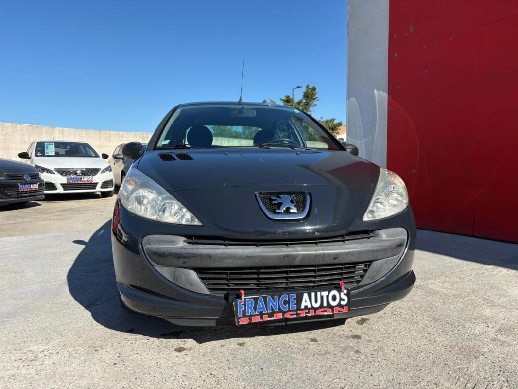 Peugeot 206+ 1.4i 73 CH ESSENCE DE 2011 - ENTIÈREMENT RÉVISÉE ET GARANTIE 12 MOIS