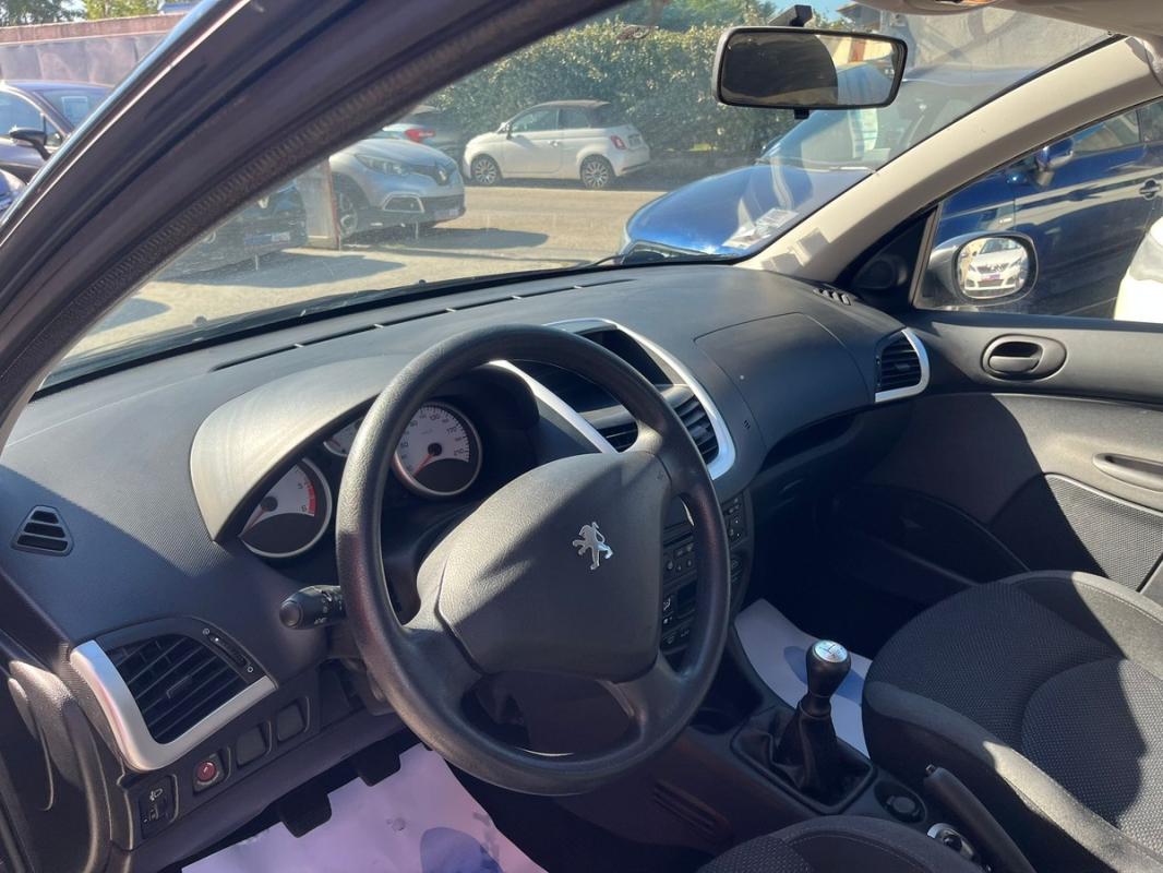 Peugeot 206+ 1.4L HDI 70 CH 1re MAIN - ENTIÈREMENT RÉVISÉE ET GARANTIE 12 MOIS