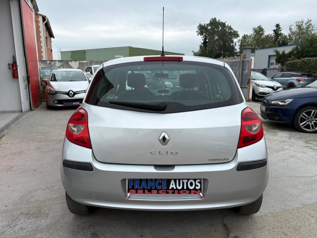 Renault Clio III 1.5L DCI 68 CH IDEAL POUR JEUNE PERMIS | ENTIÈREMENT RÉVISÉE ET GARANTIE 12 MOIS