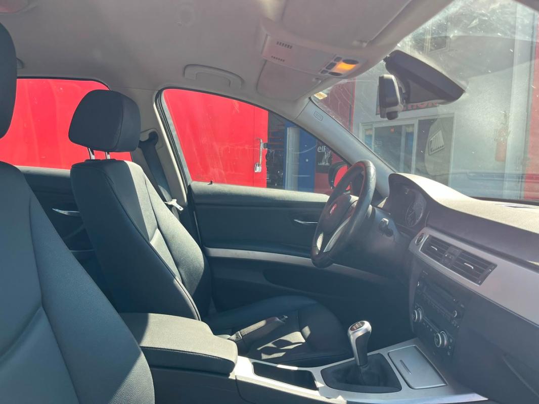 Bmw Serie 3 318d 2.0L DIESEL 143 CHEVAUX - ENTIÈREMENT RÉVISÉE & GARANTIE