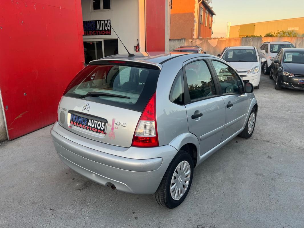 Citroen C3 1.1L 8v TRES FAIBLE KILOMETRAGE | ENTIÈREMENT RÉVISÉE ET GARANTIE 12 MOIS EN EUROPE