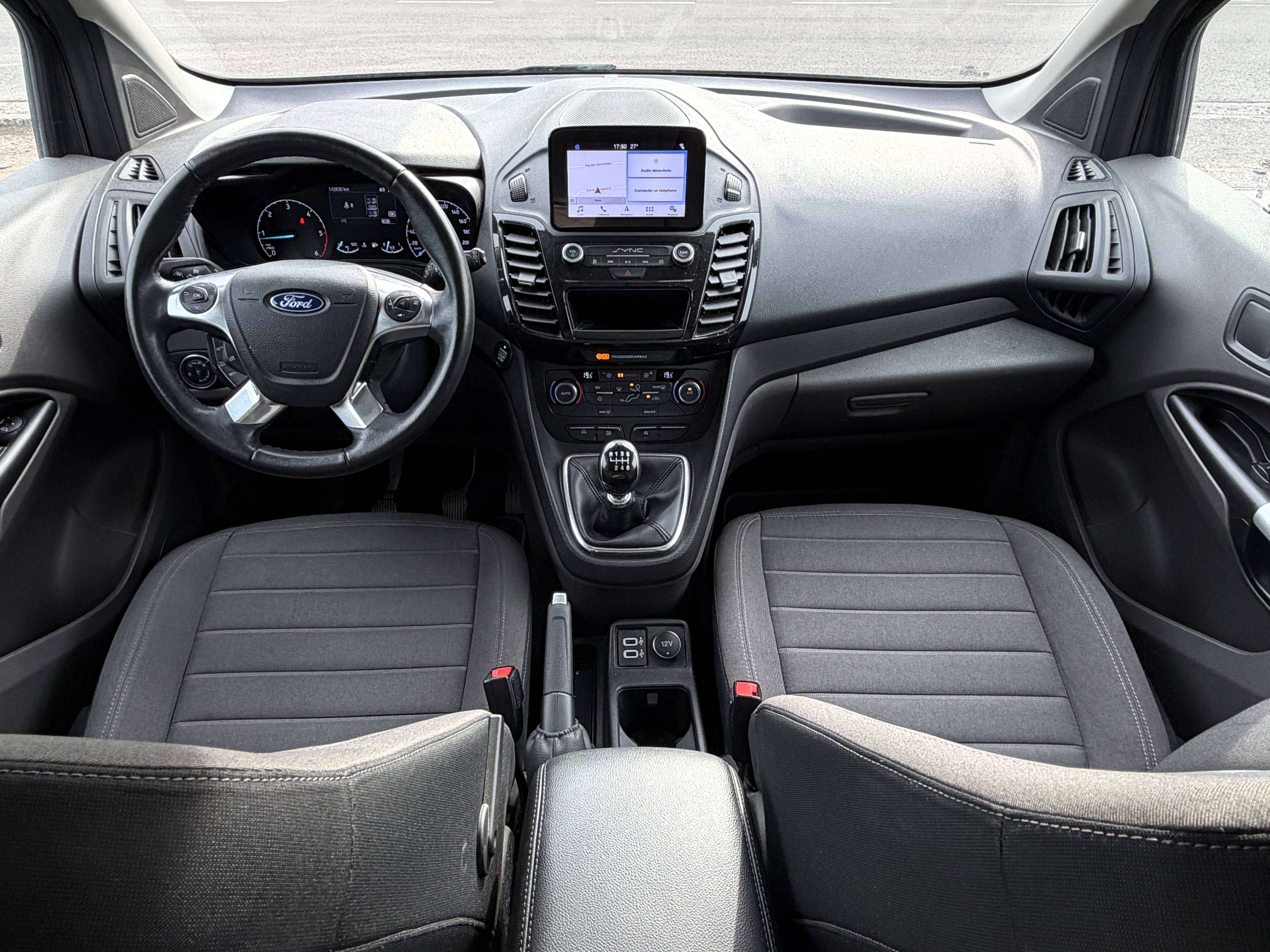Ford Tourneo Connect 1.5 TDCi Titanium LWB 7 Places PANO/NAVI/CAMERA/HISTORIQUE/2 Portes Latérales