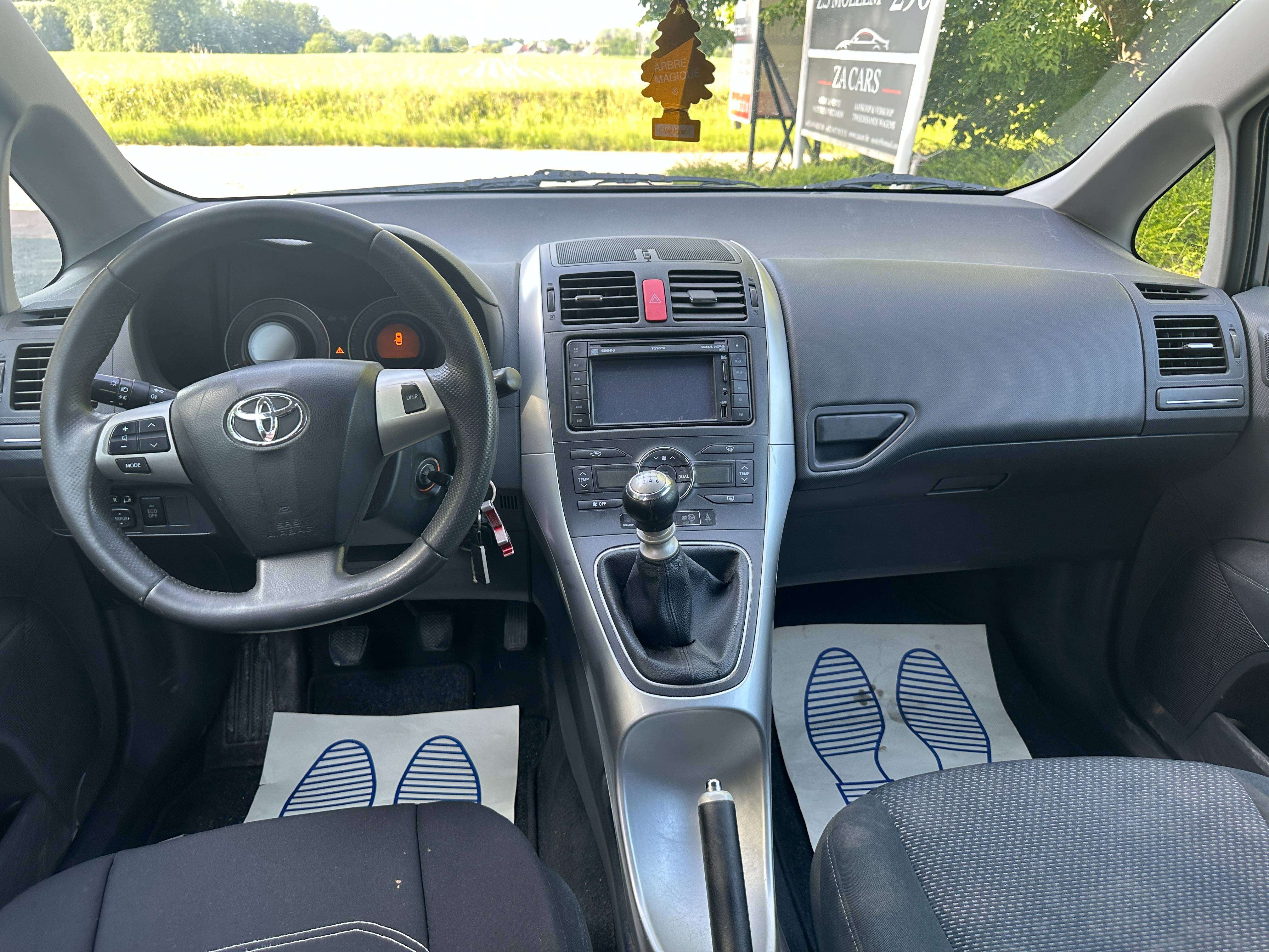 Toyota Auris Auris 1.33i VVT-i Executive