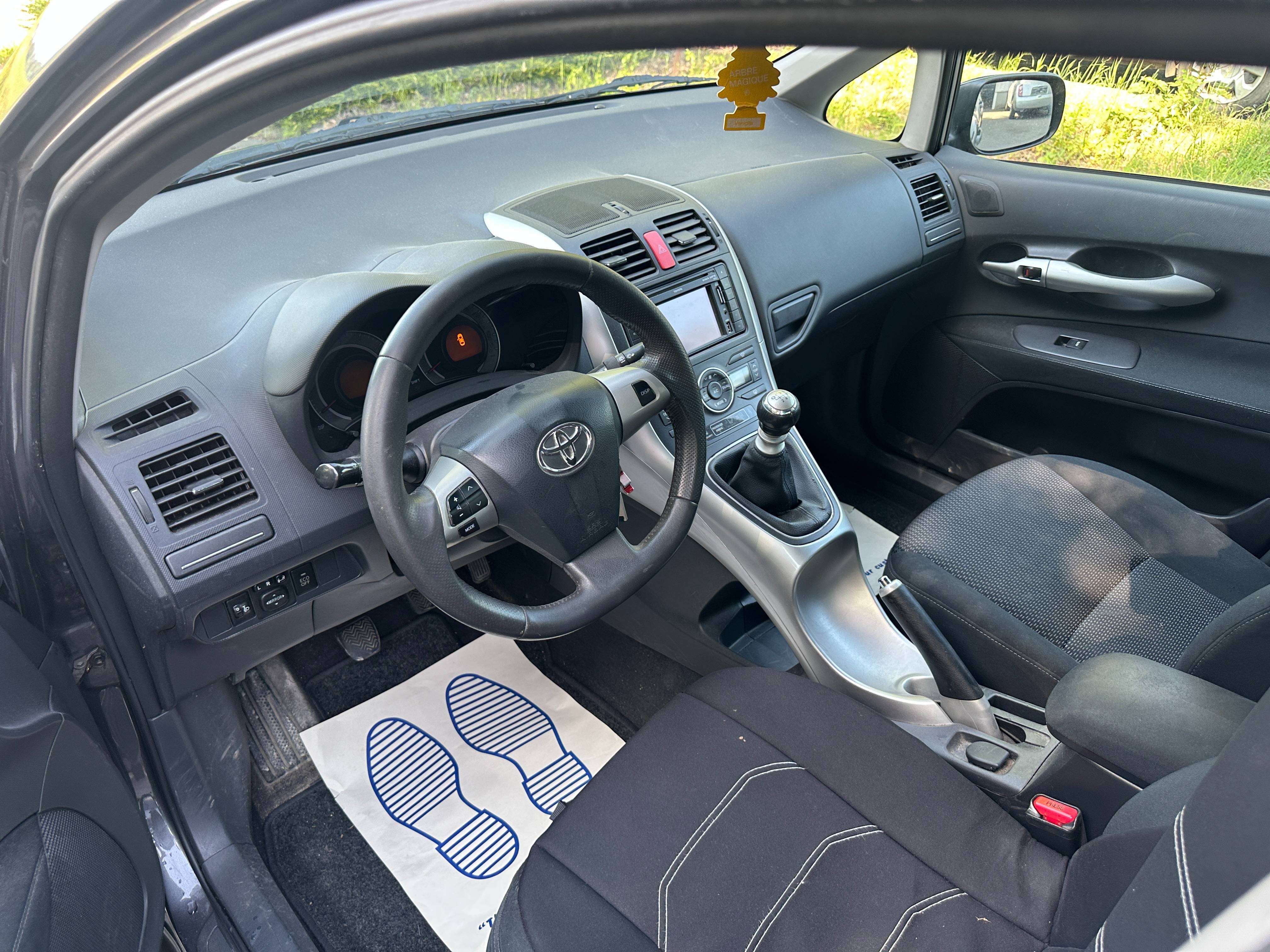 Toyota Auris Auris 1.33i VVT-i Executive