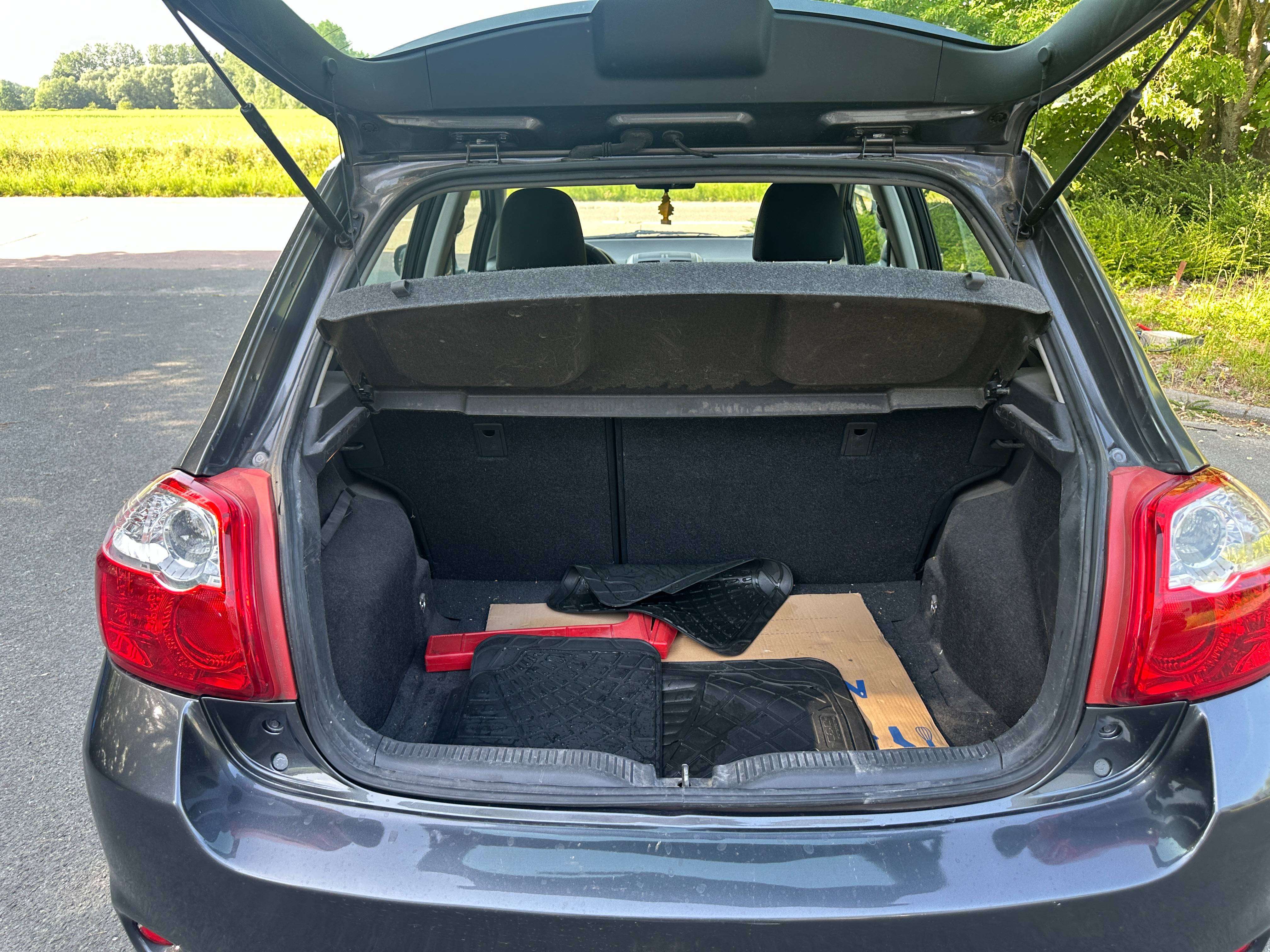Toyota Auris Auris 1.33i VVT-i Executive