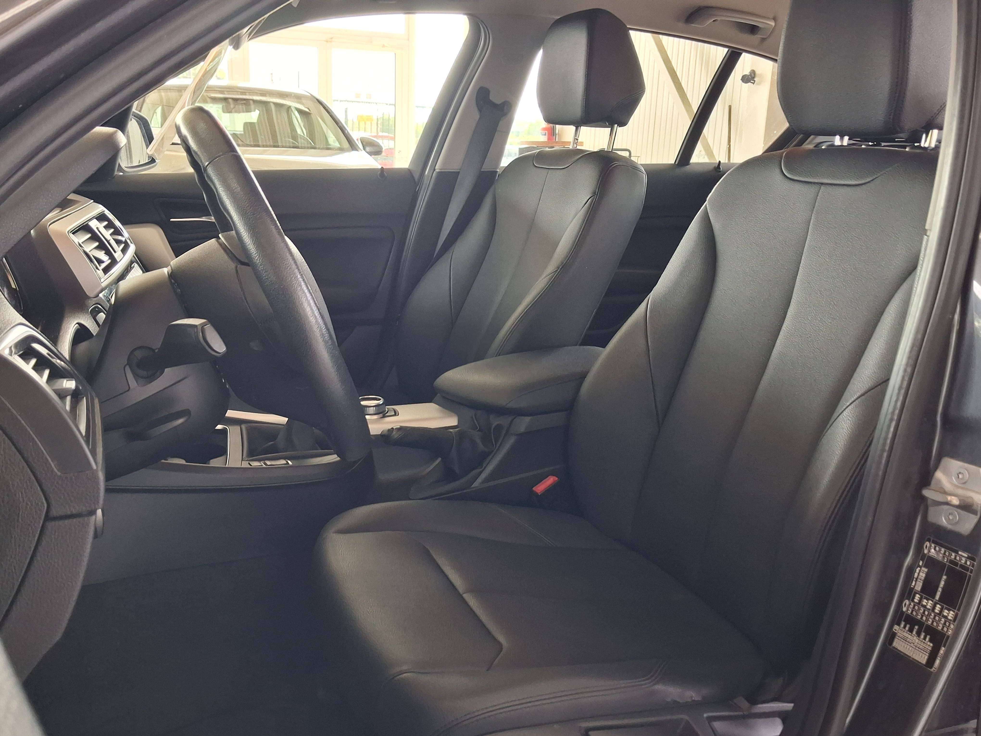 BMW 116 116i / INT CUIR / CLIM / NAVI / BLUETOOTH / GARANTIE