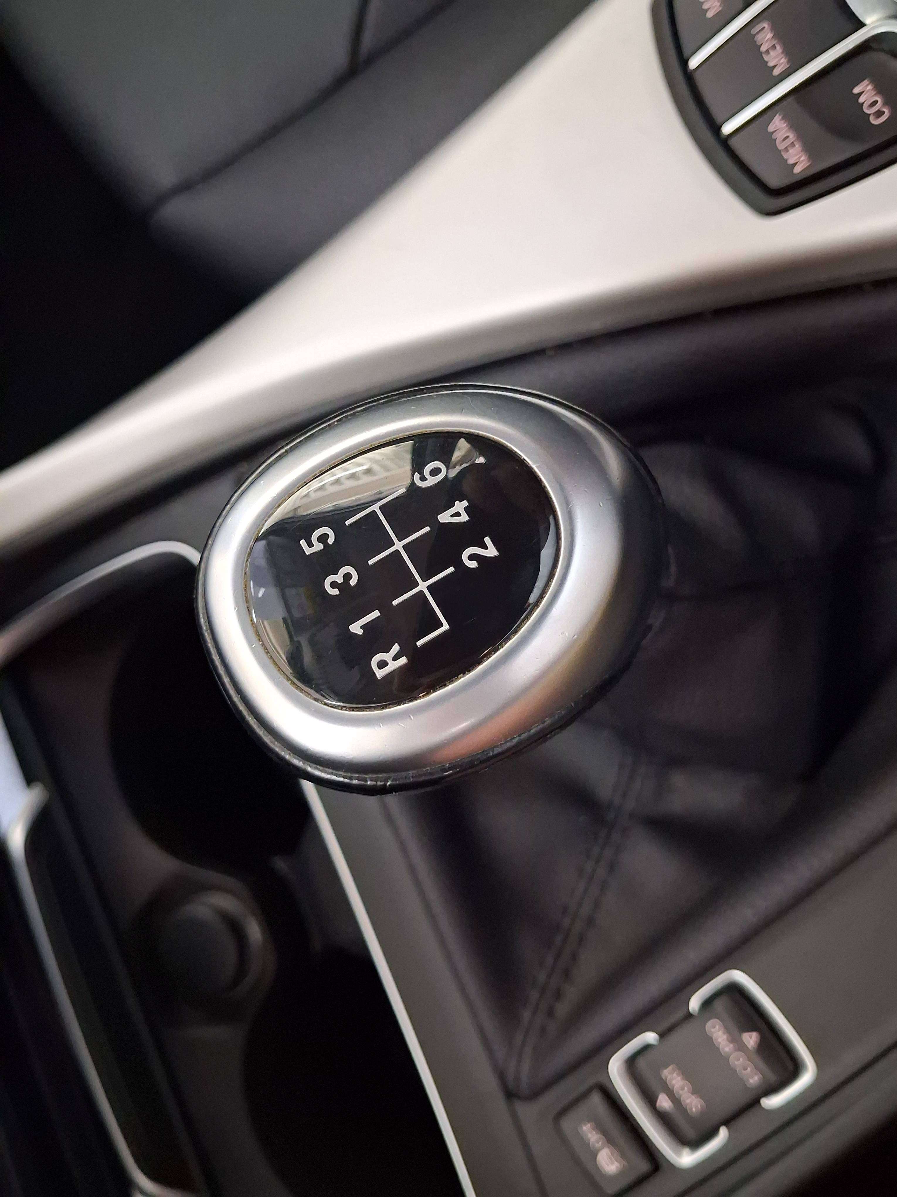 BMW 116 116i / INT CUIR / CLIM / NAVI / BLUETOOTH / GARANTIE