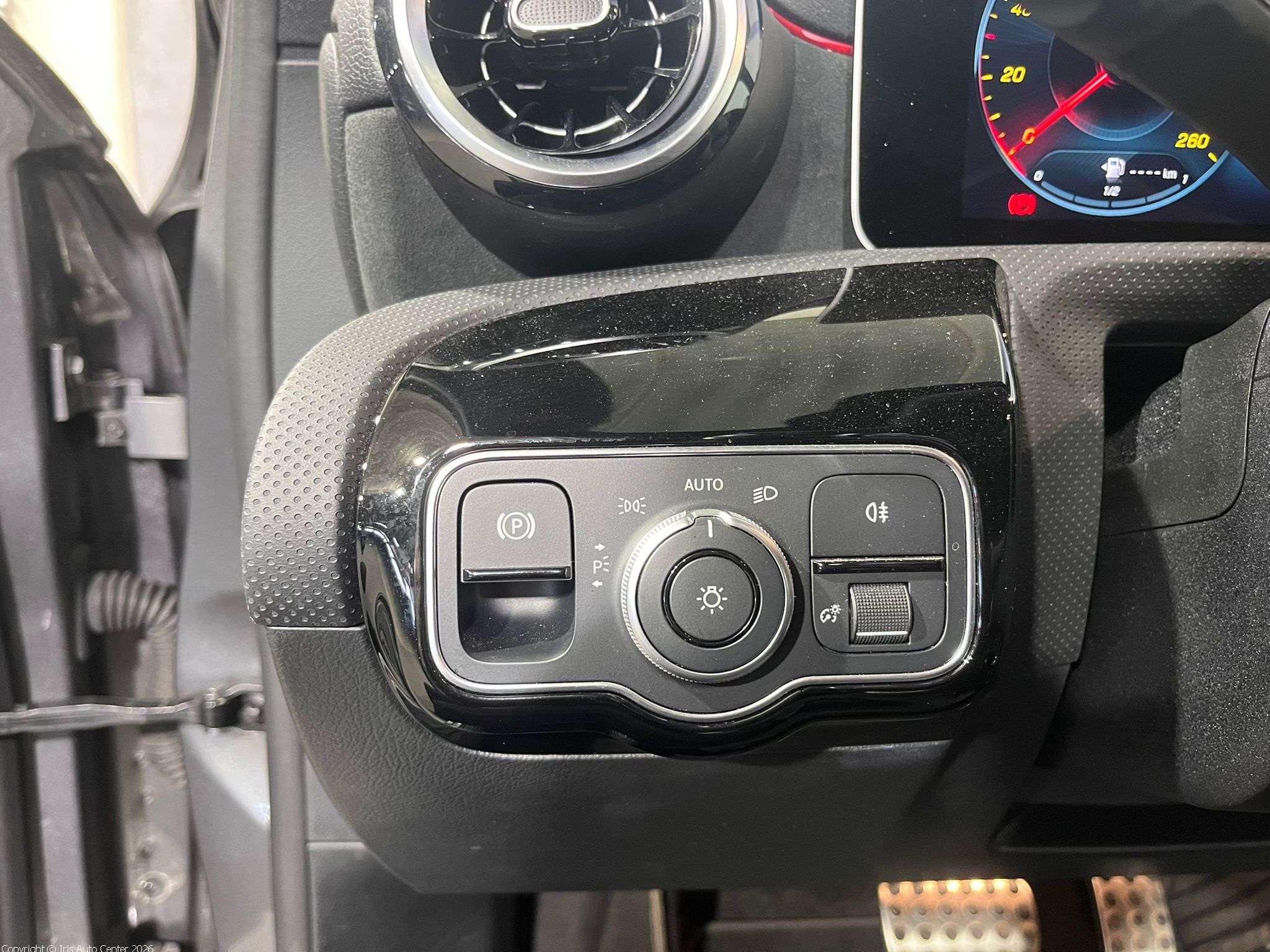 Mercedes-Benz A 200 AUTO | AMG LINE | CAMERA | KEY-LESS |
