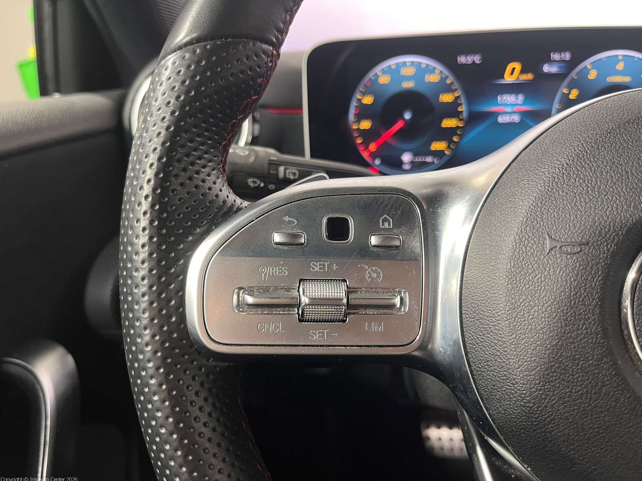 Mercedes-Benz A 200 AUTO | AMG LINE | CAMERA | KEY-LESS |